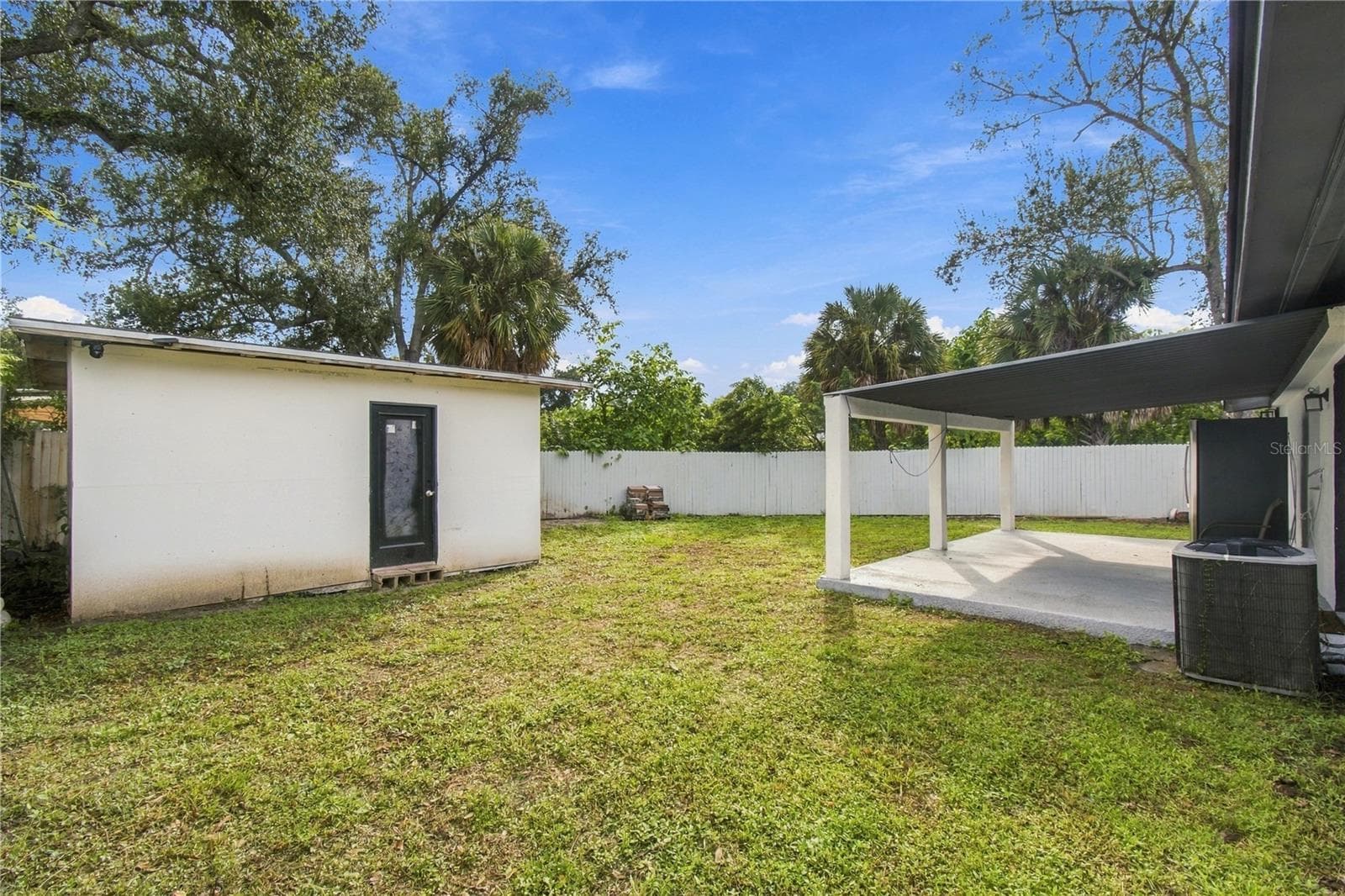 Single Family Residence at 305 LIME TREE RD, TAMPA, photo 27 of 46