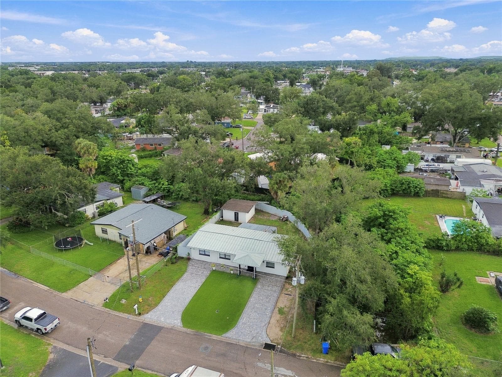 Single Family Residence at 305 LIME TREE RD, TAMPA, photo 34 of 46