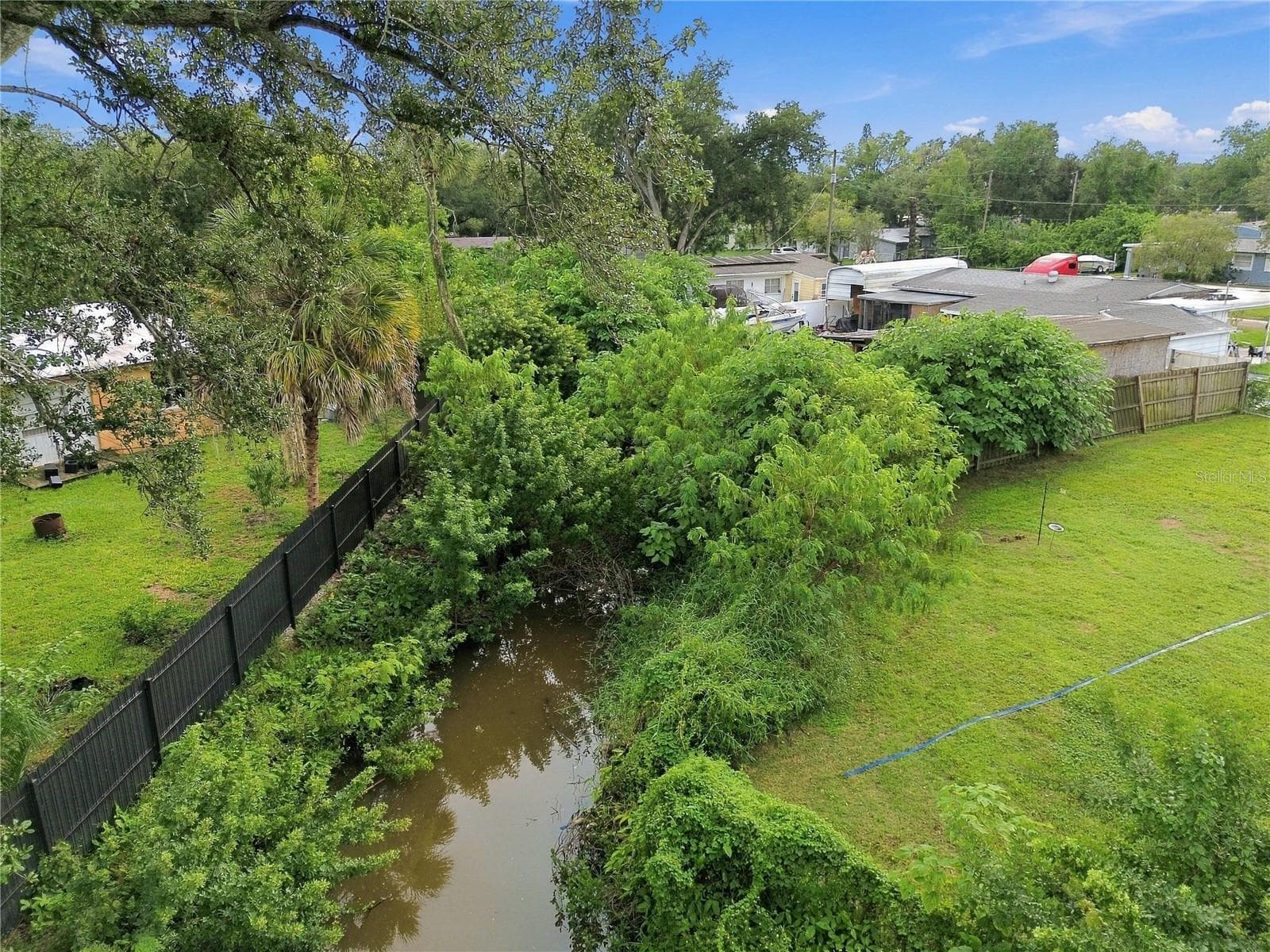 Single Family Residence at 305 LIME TREE RD, TAMPA, photo 39 of 46