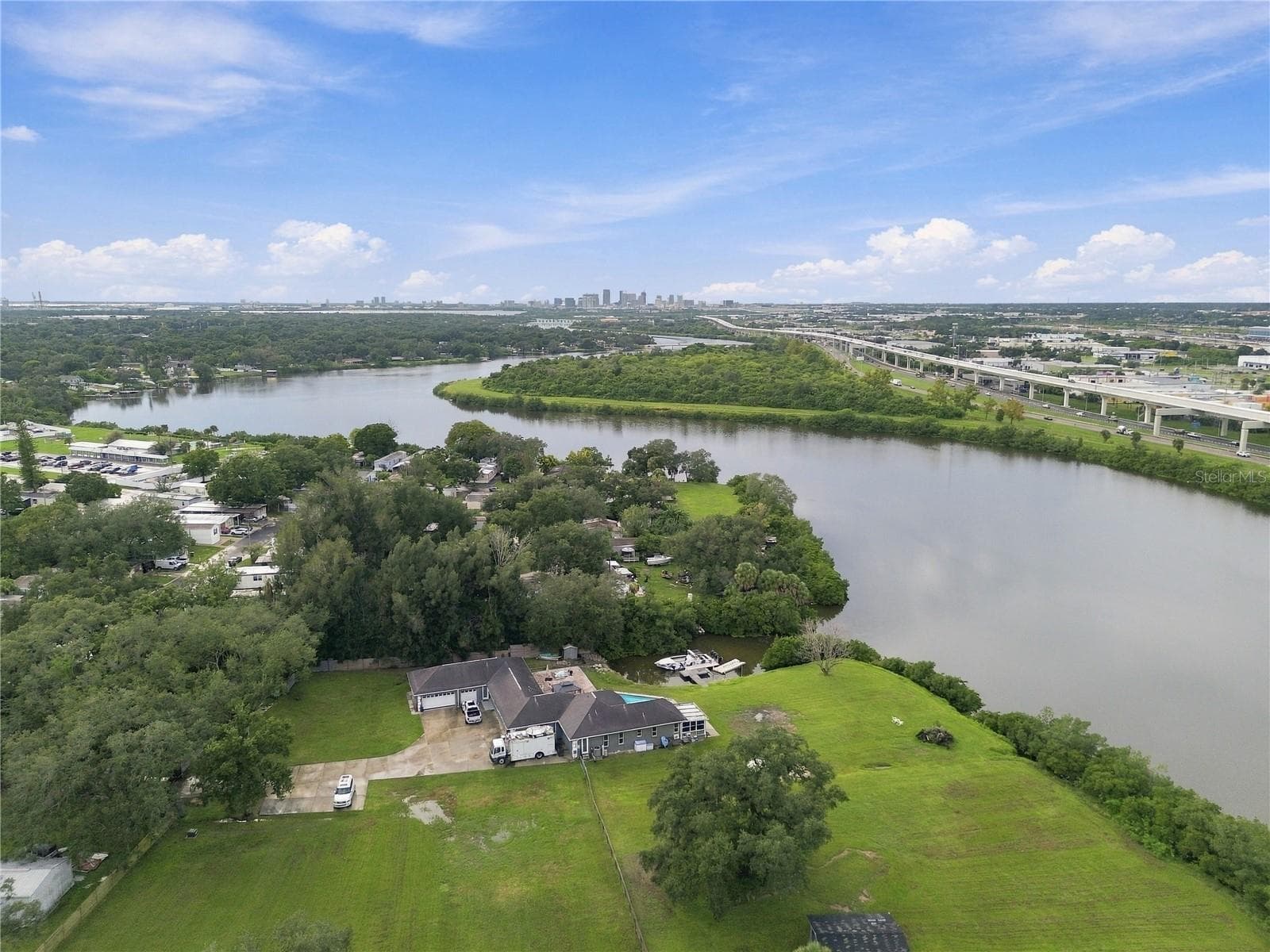 Single Family Residence at 305 LIME TREE RD, TAMPA, photo 46 of 46