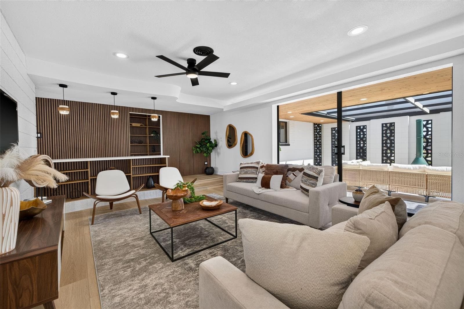 Single Family Residence at 2015 DOLPHIN BLVD S, ST PETERSBURG, photo 12 of 62