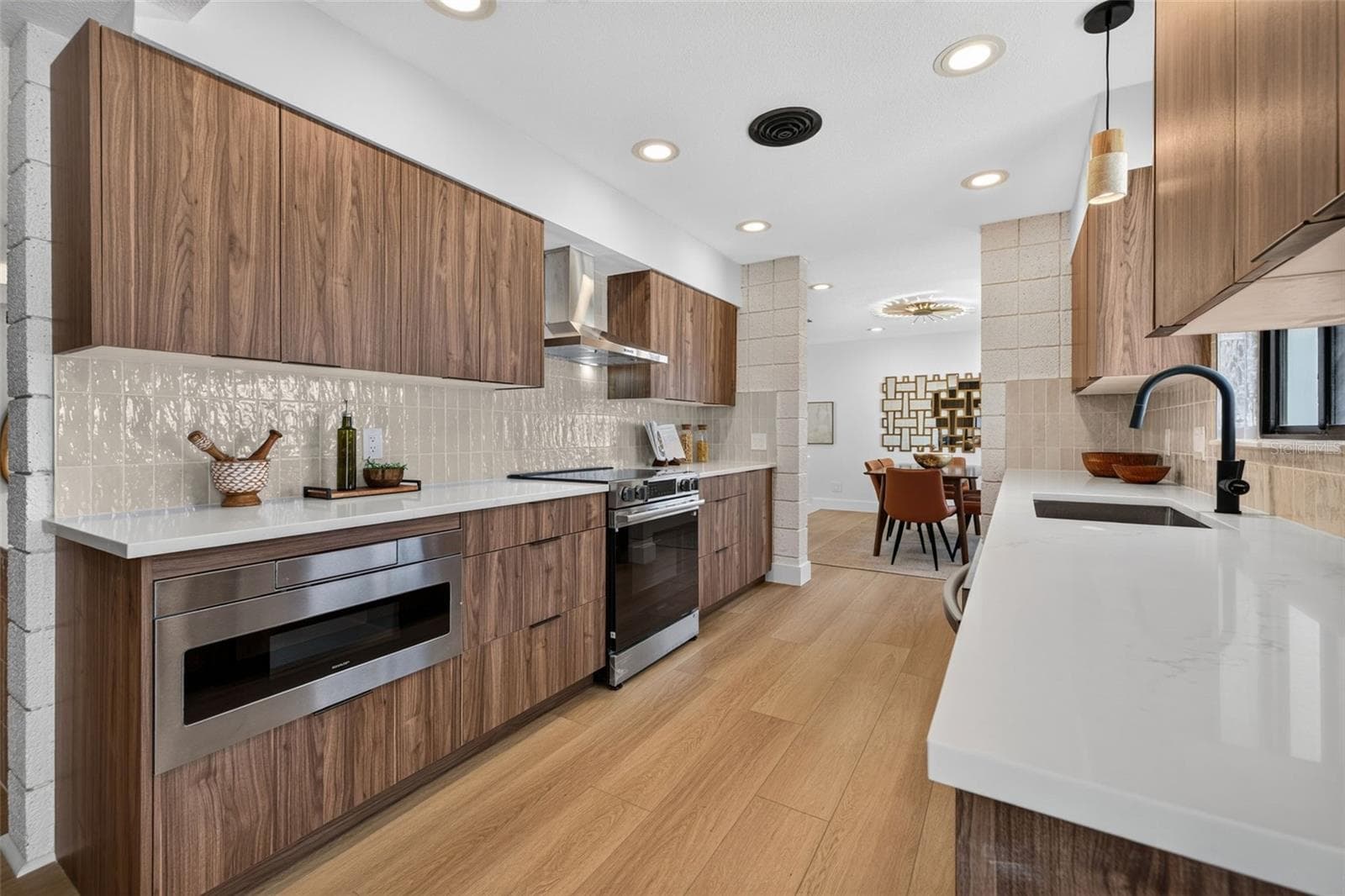 Single Family Residence at 2015 DOLPHIN BLVD S, ST PETERSBURG, photo 23 of 62