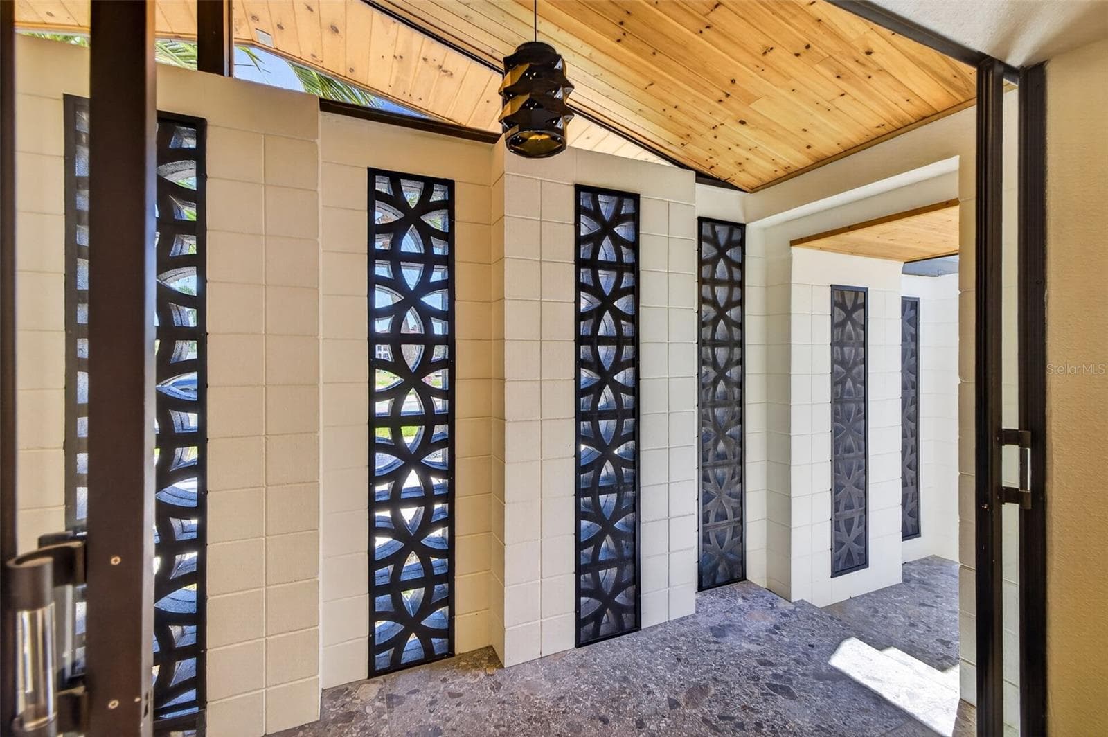 Single Family Residence at 2015 DOLPHIN BLVD S, ST PETERSBURG, photo 28 of 62