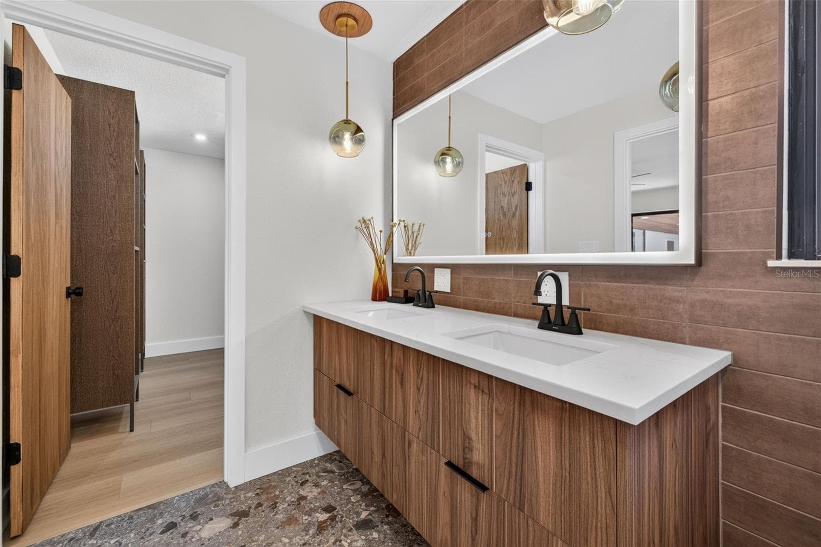 Single Family Residence at 2015 DOLPHIN BLVD S, ST PETERSBURG, photo 32 of 62