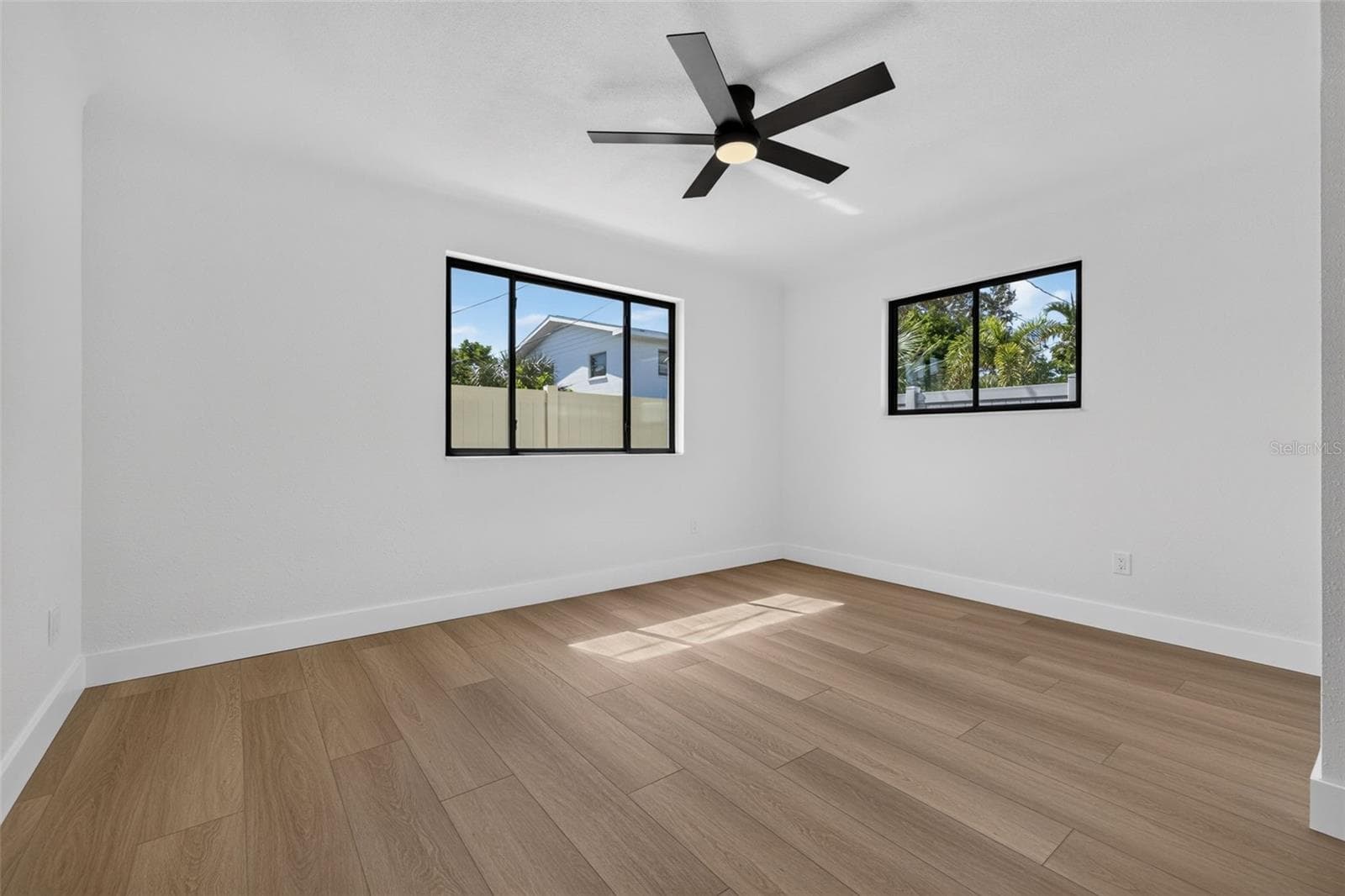 Single Family Residence at 2015 DOLPHIN BLVD S, ST PETERSBURG, photo 38 of 62