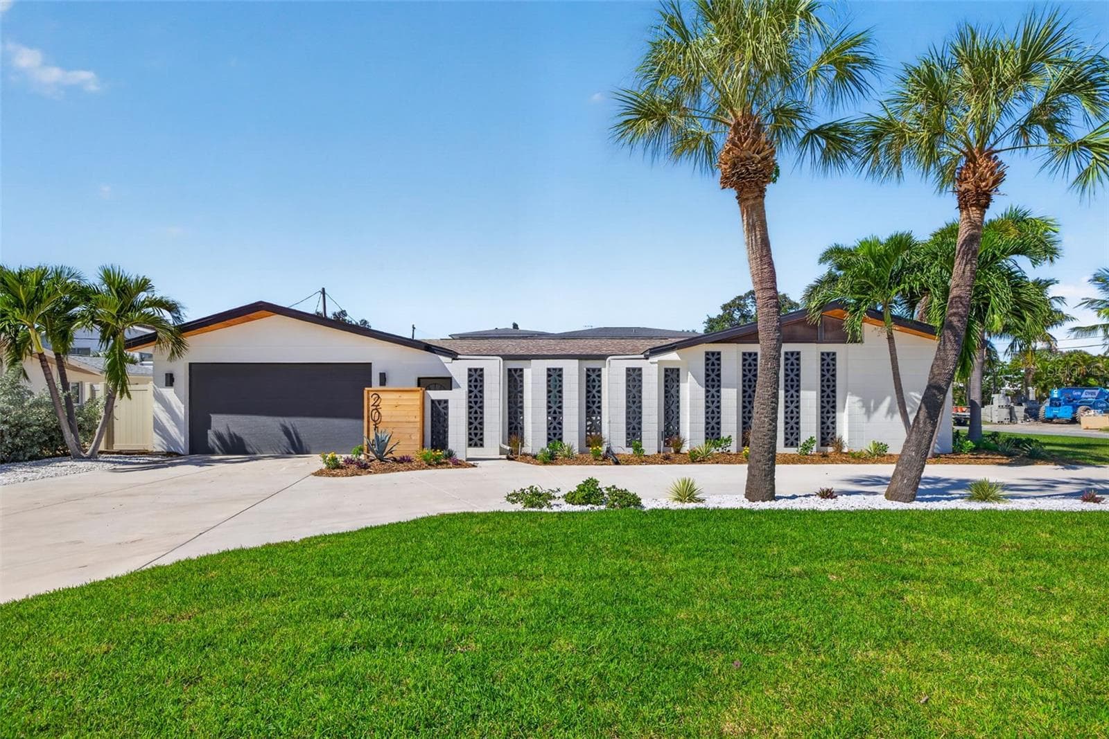 Single Family Residence at 2015 DOLPHIN BLVD S, ST PETERSBURG, photo 60 of 62