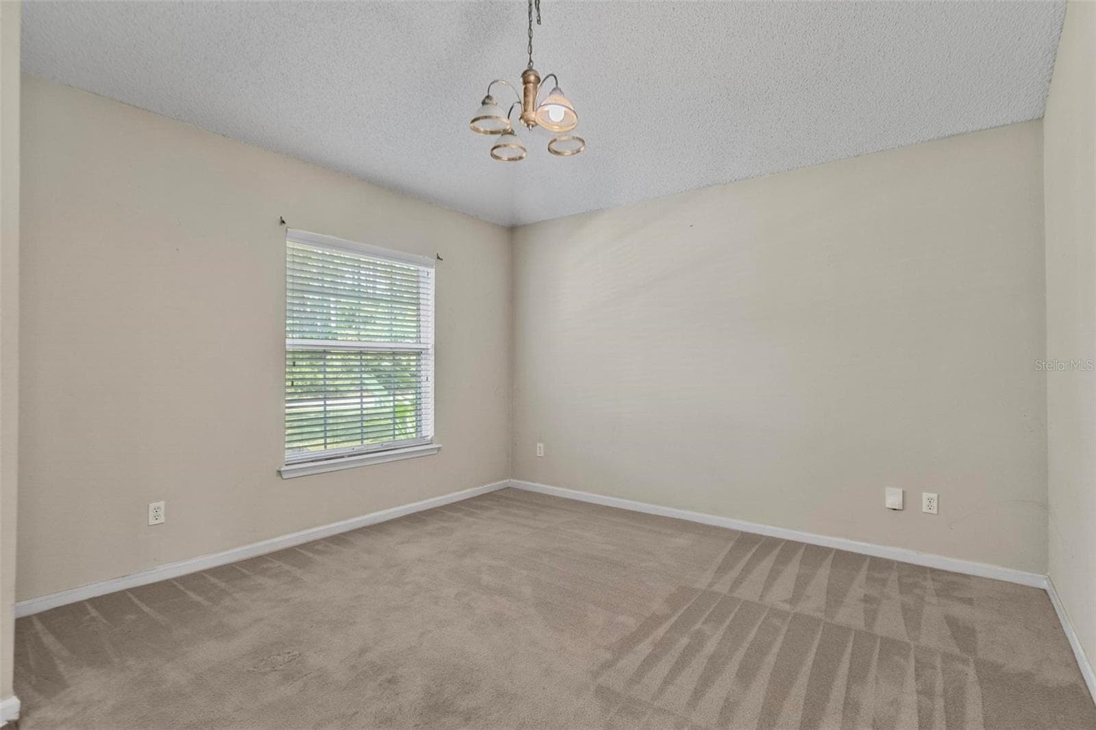 Single Family Residence at 16 BEAUFORD LN, PALM COAST, photo 6 of 58