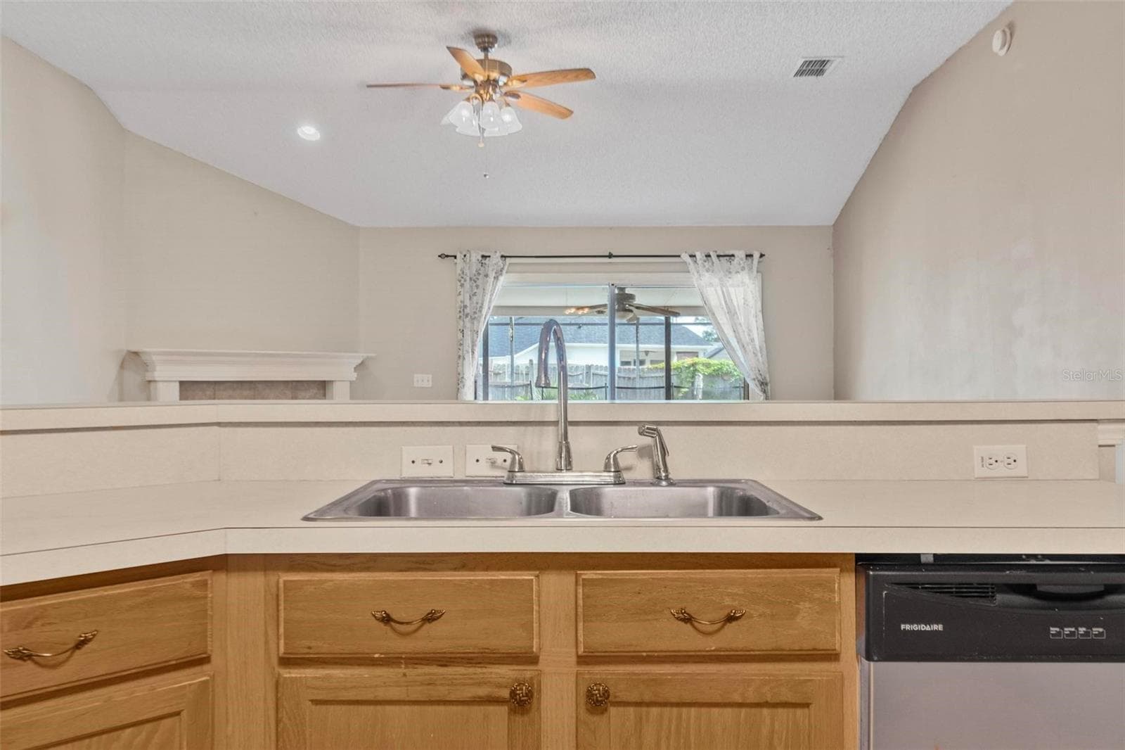 Single Family Residence at 16 BEAUFORD LN, PALM COAST, photo 19 of 58
