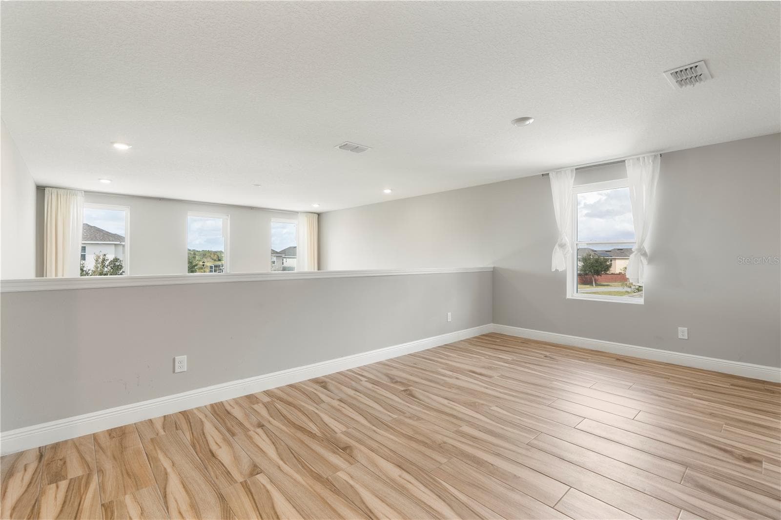 LOFT - 2094 DERWENT DR, DAVENPORT