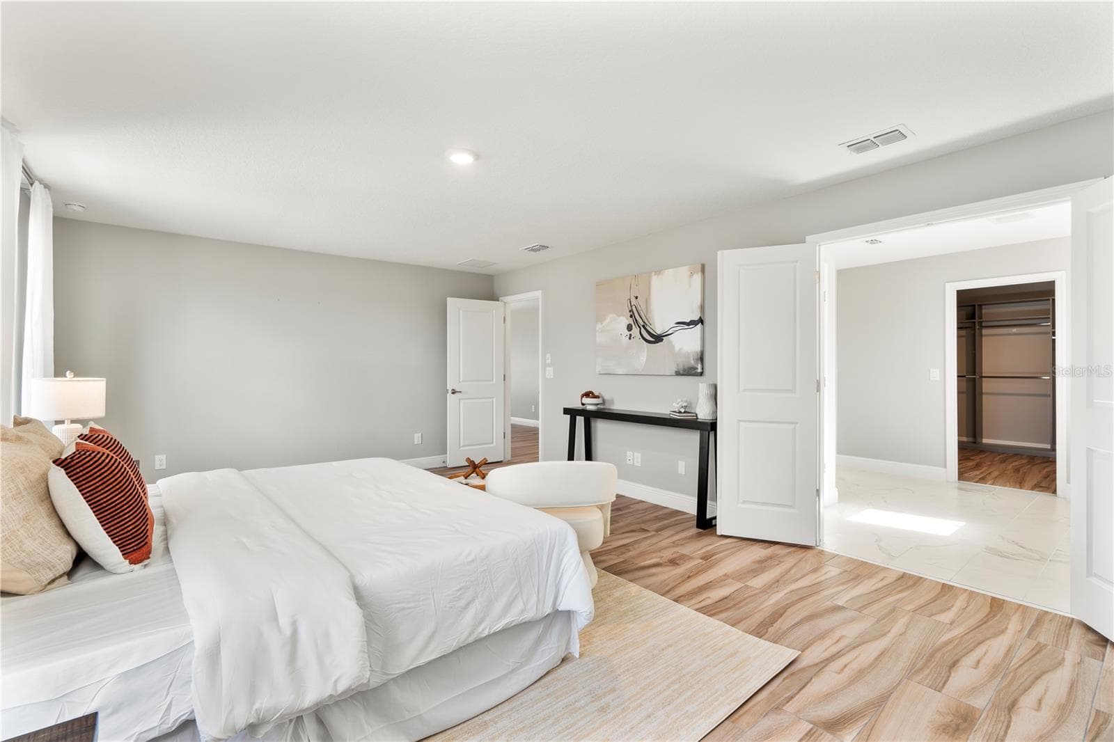 PRIMARY BEDROOM - 2094 DERWENT DR, DAVENPORT