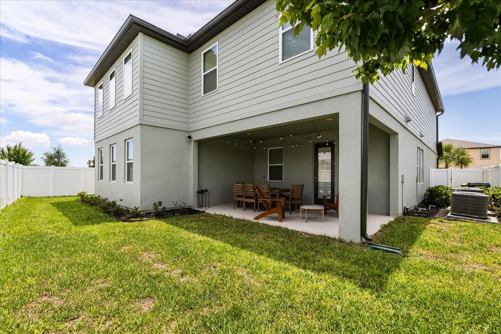 FENCED BACK YARD - 2094 DERWENT DR, DAVENPORT