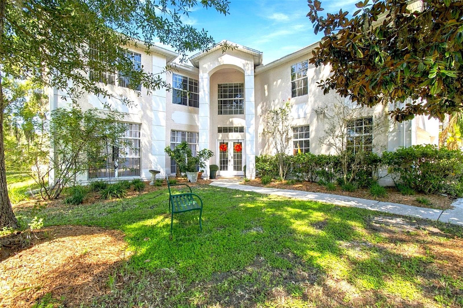 8102 STONEFIELD
