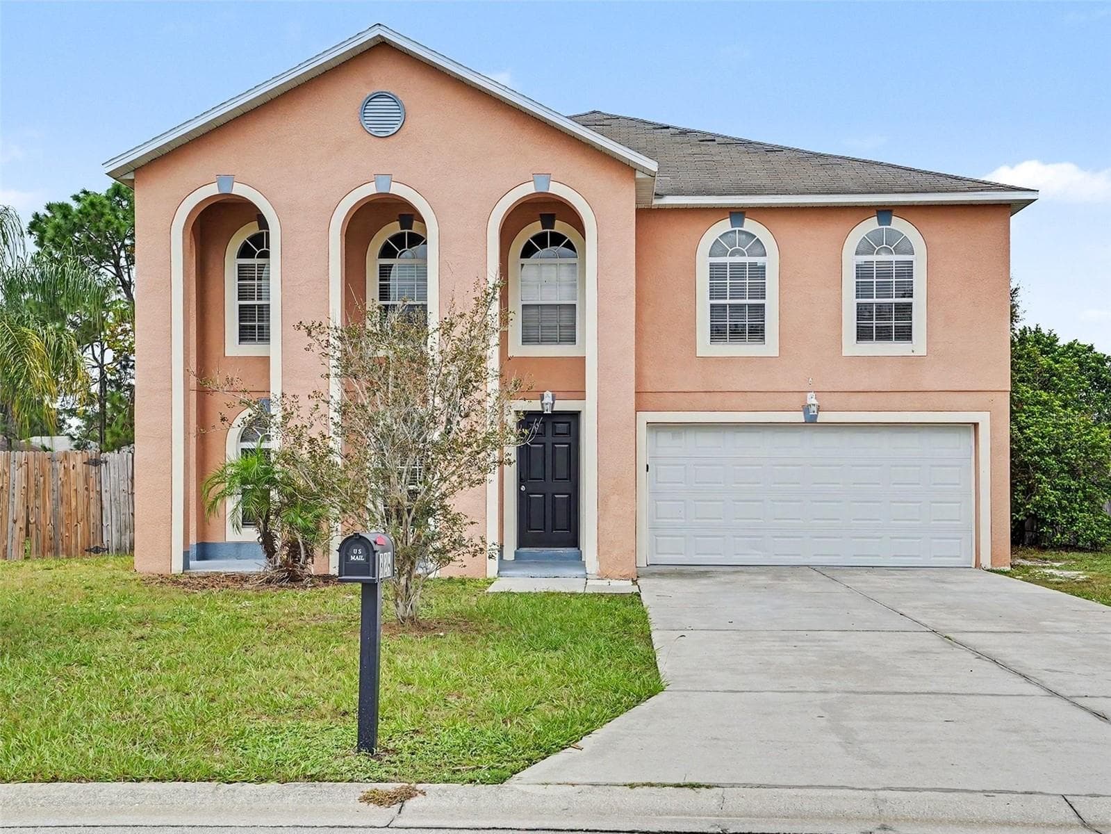Single Family Residence at 829 SUN RIDGE VILLAGE DR, WINTER HAVEN, photo 2 of 32