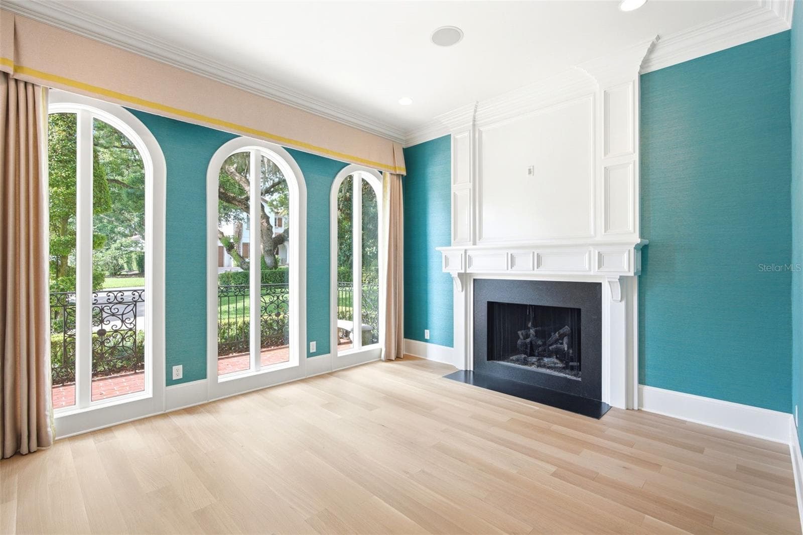 den - 2228 AZALEA PL, WINTER PARK