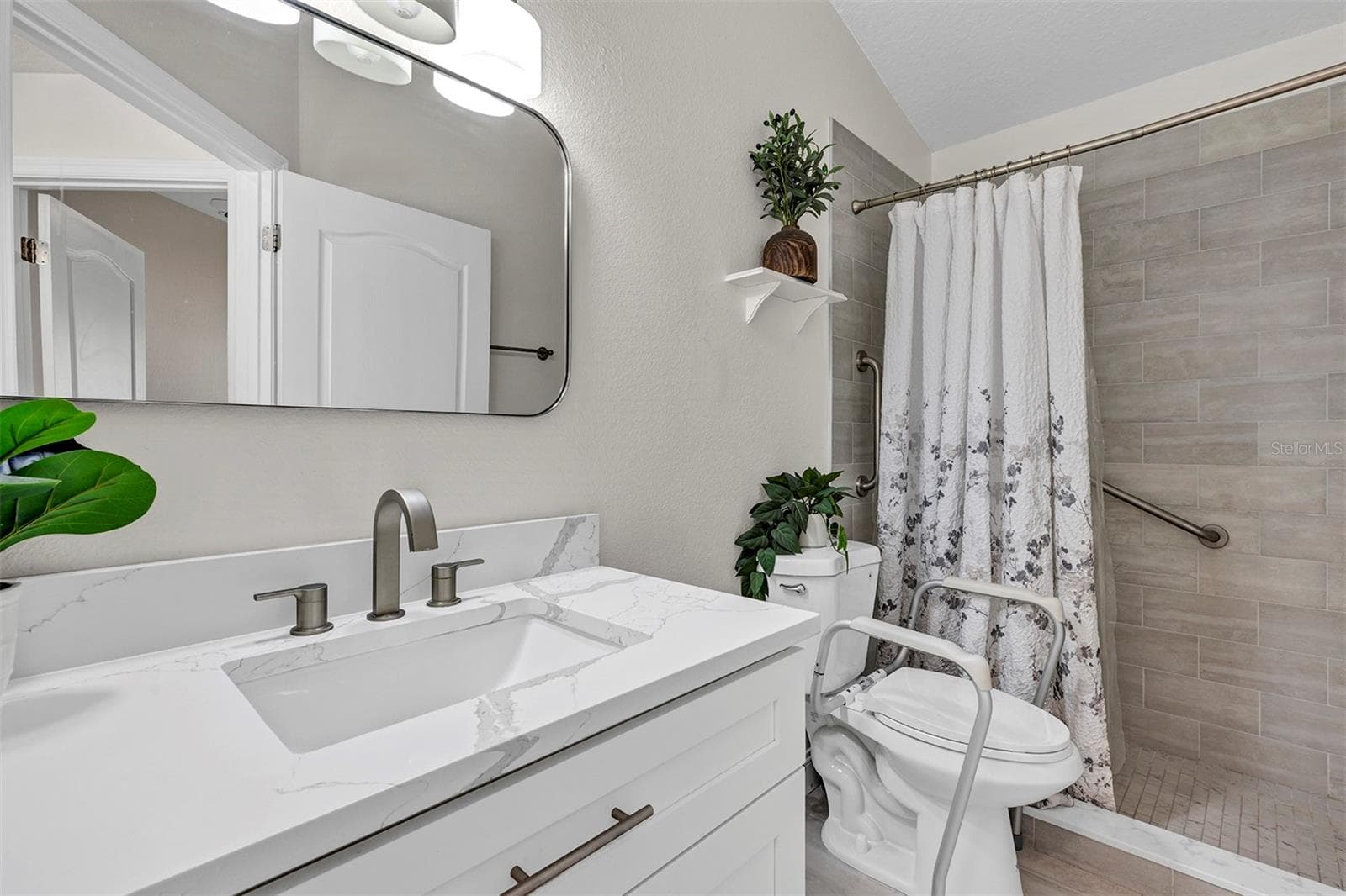 Bathroom 2 - 3406 TIMUCUA CIR, ORLANDO