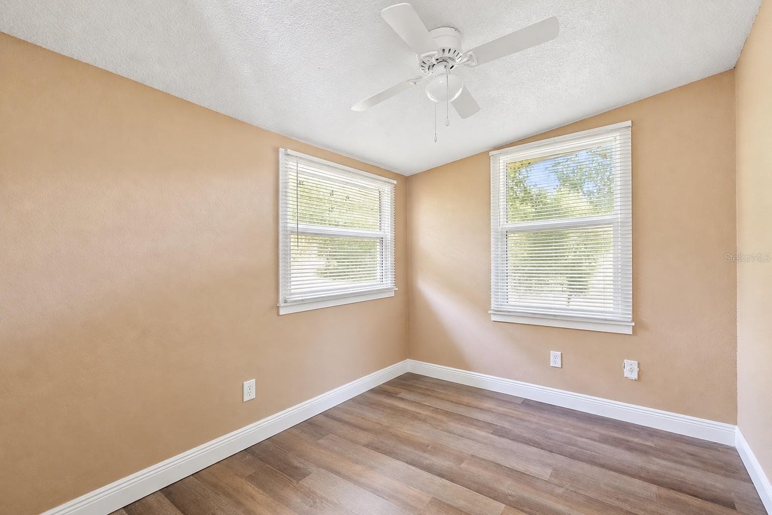 Duplex at 2112 LEE ST, ORLANDO, photo 16 of 48