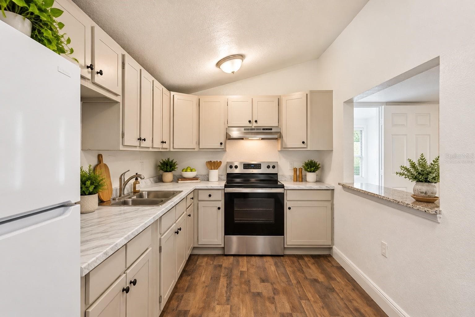 Virtually staged - 2112 LEE ST, ORLANDO