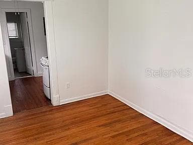 117 Annie bedroom, hardwood floors - 117 ANNIE ST, ORLANDO