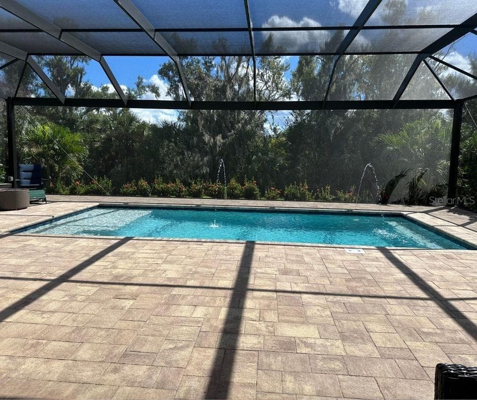 Single Family Residence at 3718 WOODCLIFF LAKE TER, SARASOTA, photo 3 of 57