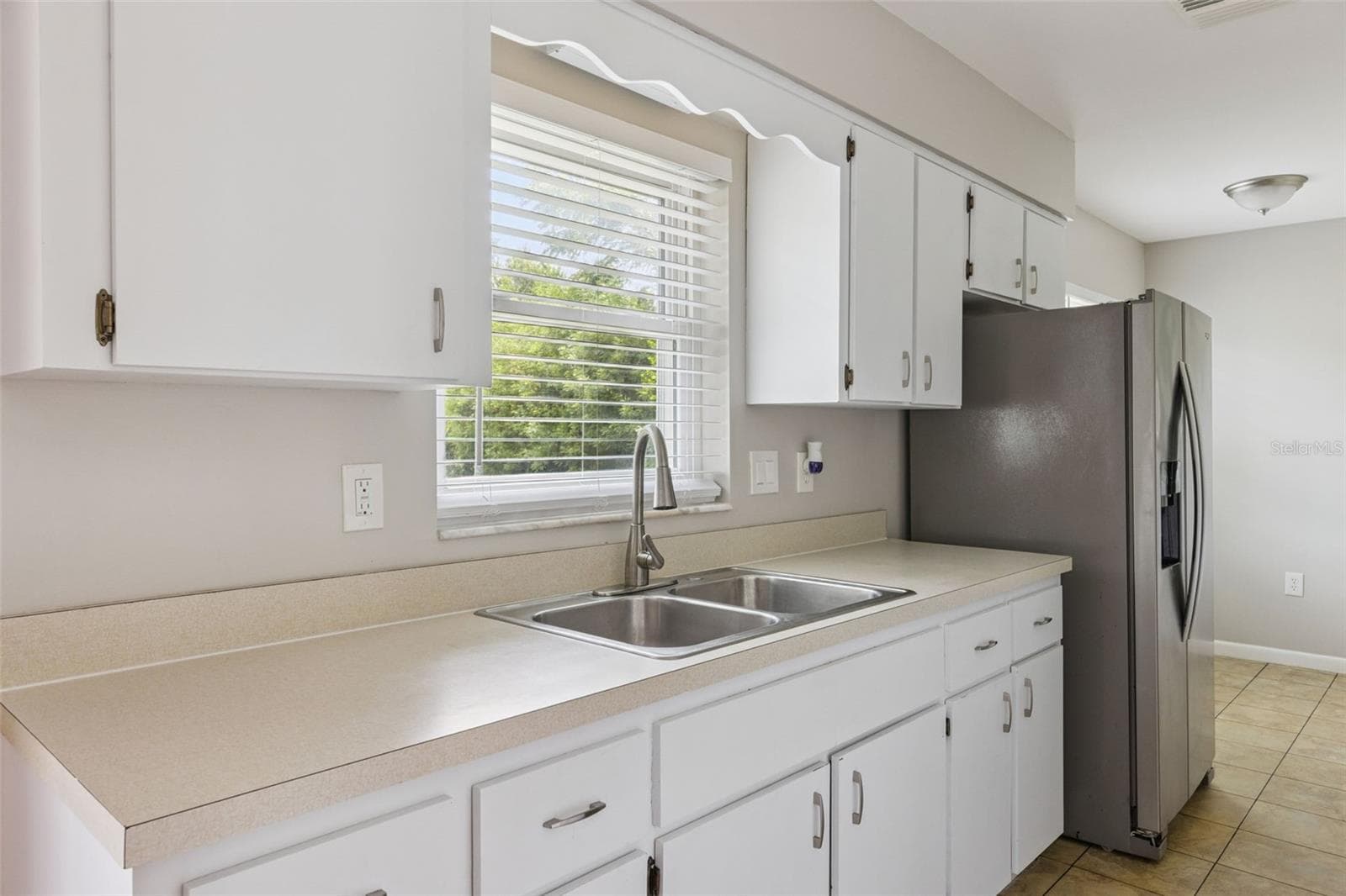 Single Family Residence at 3760 MICHIGAN AVE, MOUNT DORA, photo 11 of 27