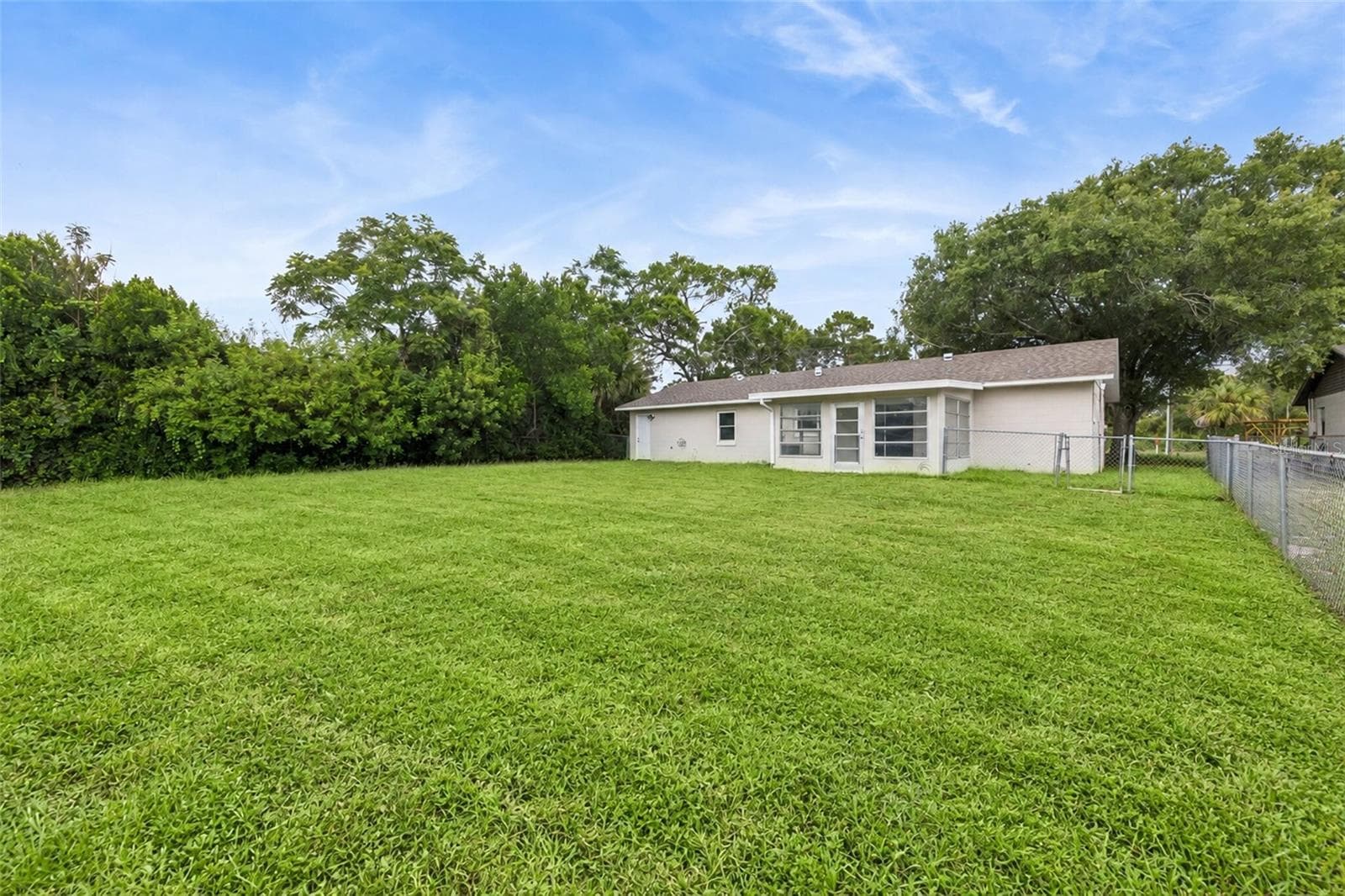 Single Family Residence at 3760 MICHIGAN AVE, MOUNT DORA, photo 23 of 27