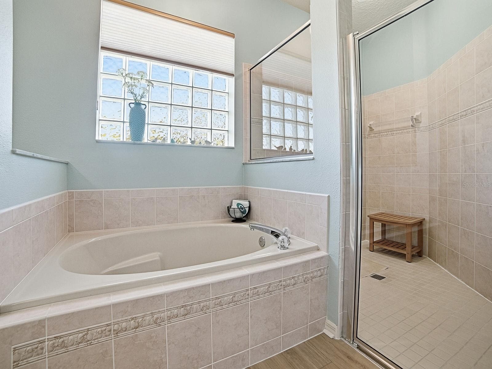 Owners Private Bathroom - 4818 SABLE RIDGE CT, LEESBURG