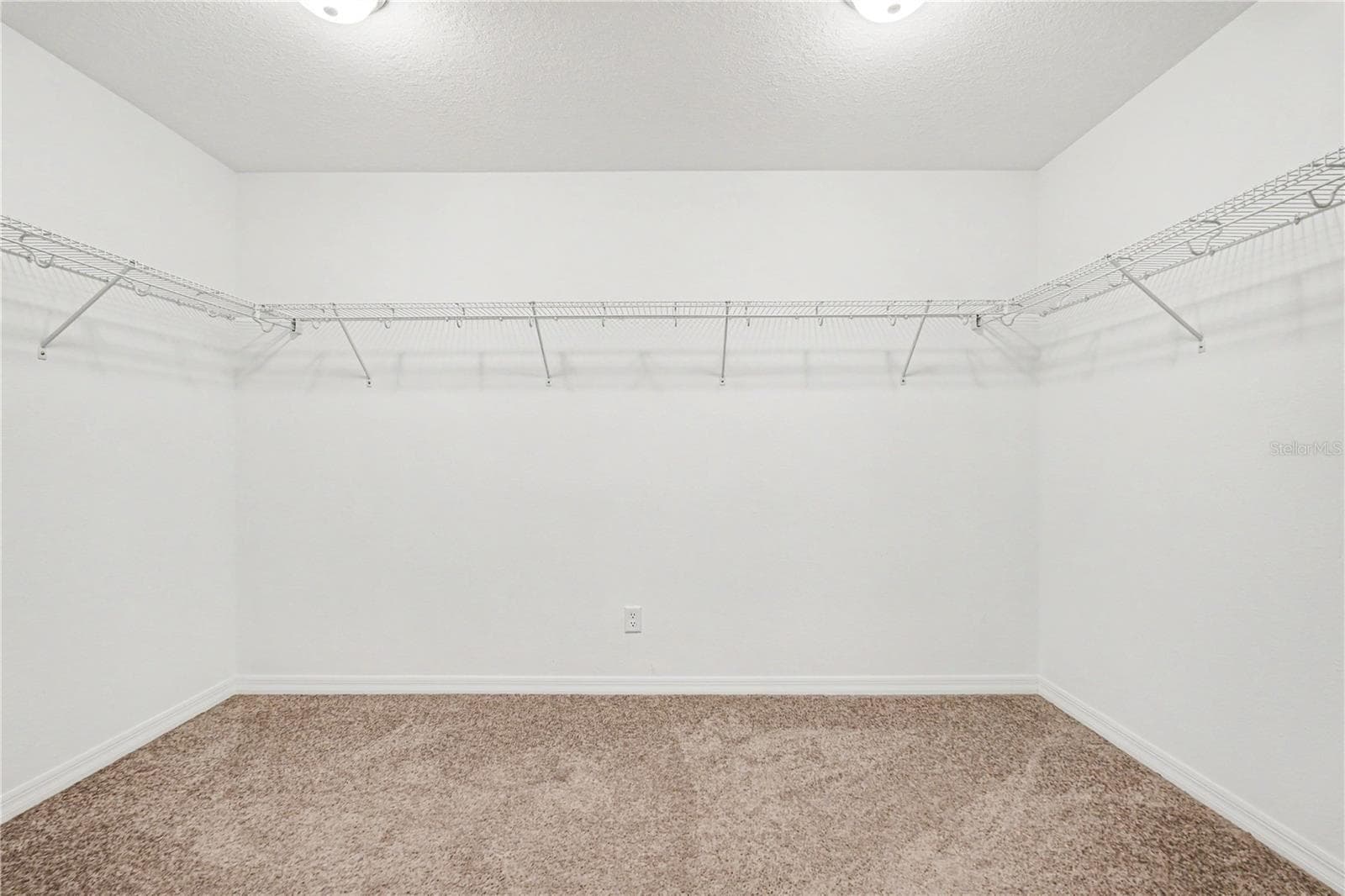 Single Family Residence at 16012 SONOMA GROVE CIR, TAMPA, photo 18 of 53