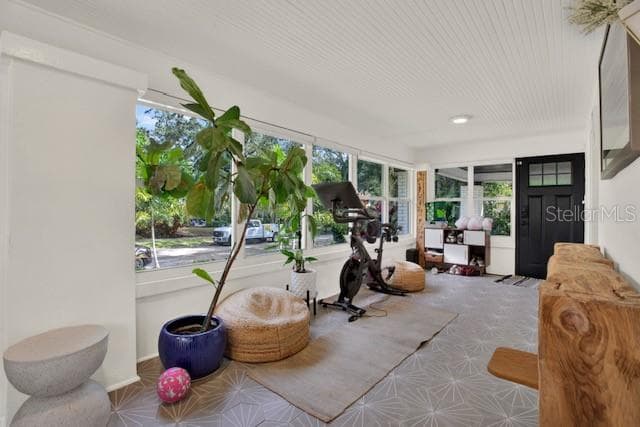 Single Family Residence at 150 18TH AVE N, ST PETERSBURG, photo 8 of 23