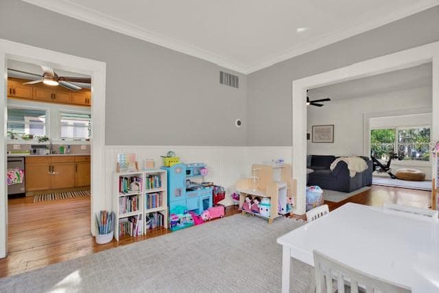 Single Family Residence at 150 18TH AVE N, ST PETERSBURG, photo 14 of 23