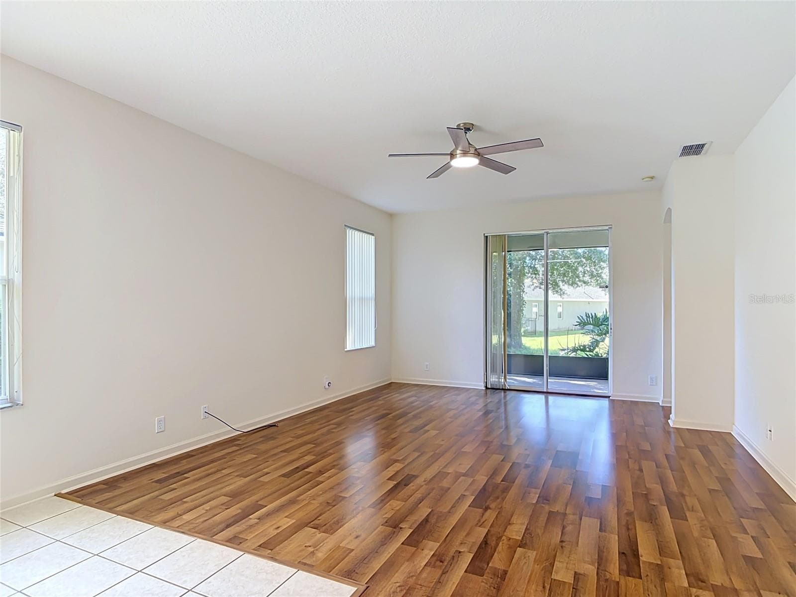 Family Room - 105 RIDGEWAY, DELAND