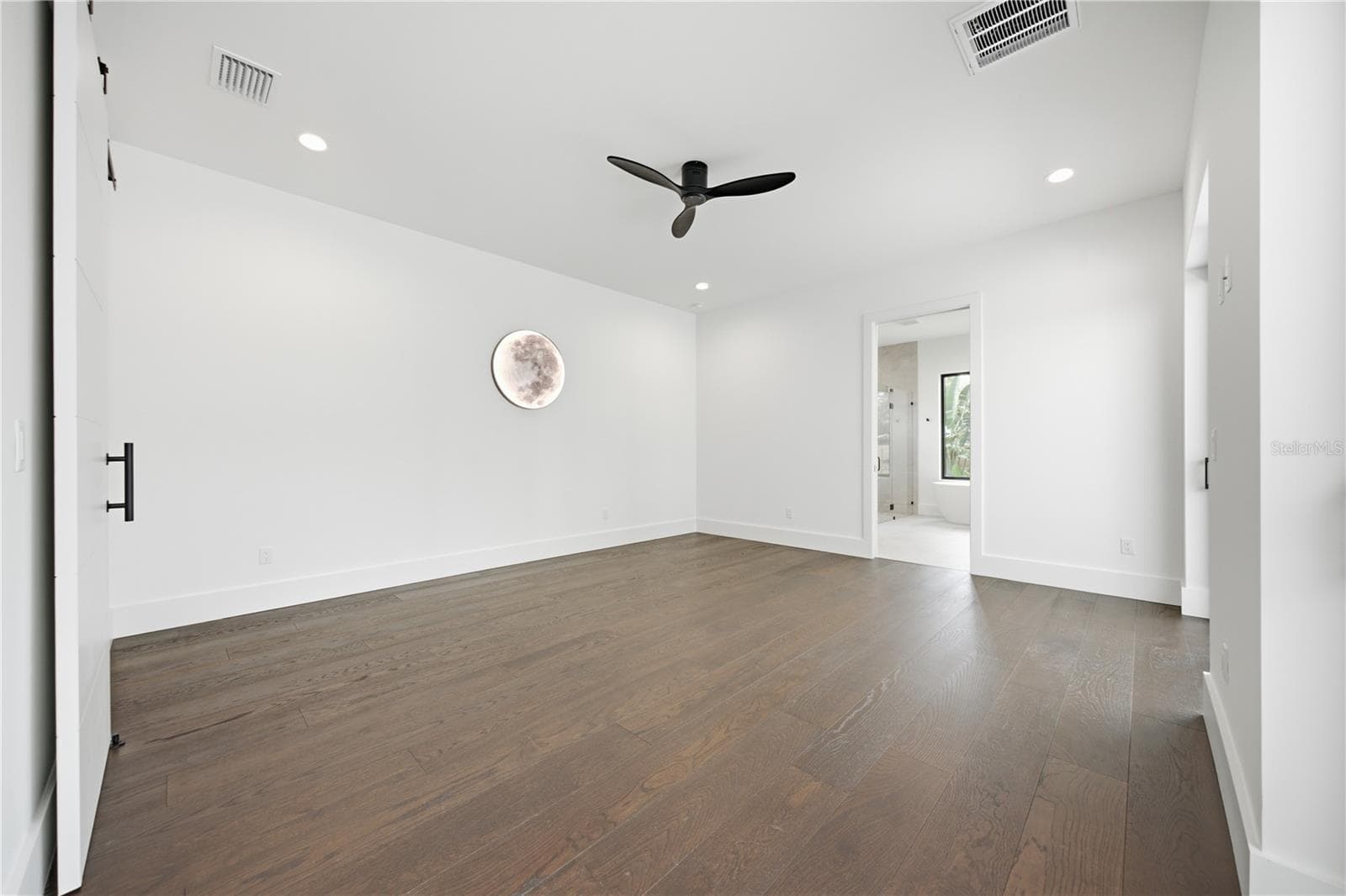 Single Family Residence at 1009 W CORAL ST, TAMPA, photo 18 of 23