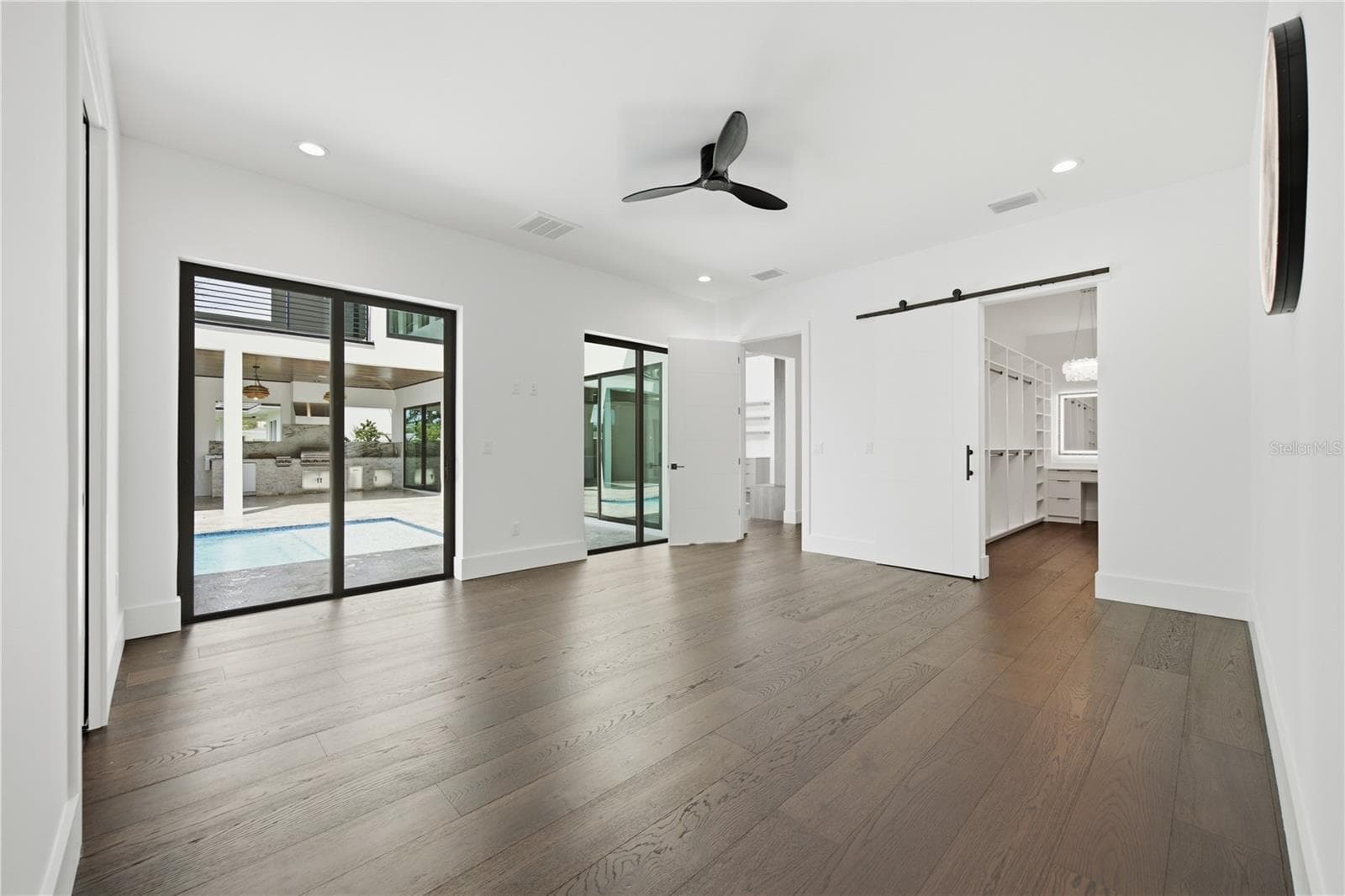 Single Family Residence at 1009 W CORAL ST, TAMPA, photo 19 of 23