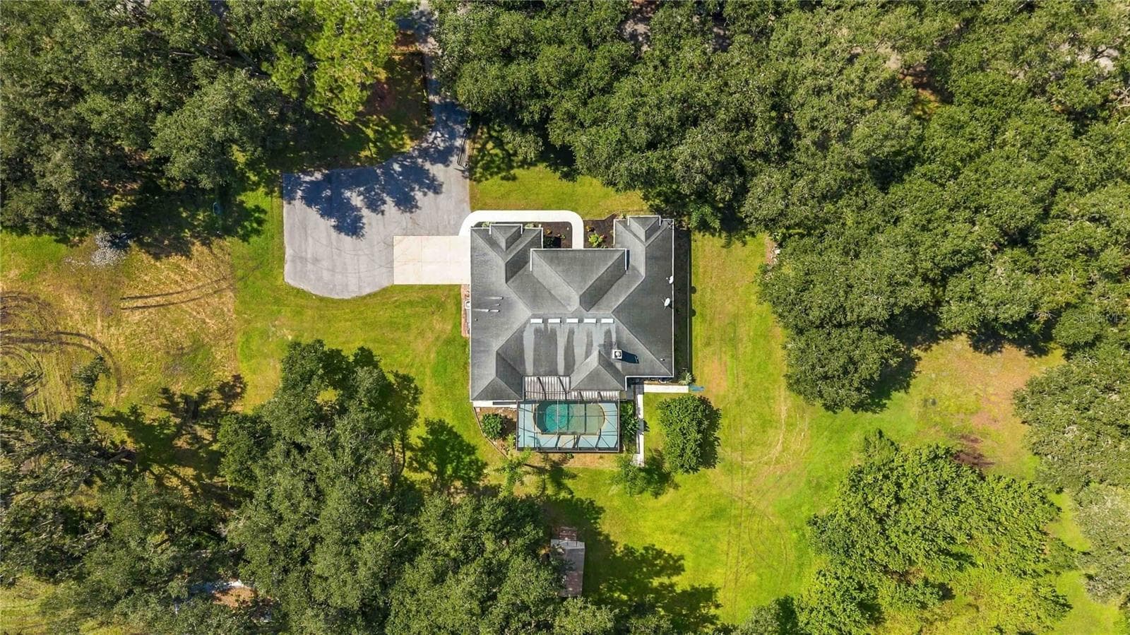 Single Family Residence at 6910 CHARLES HUMPHREY RD, PLANT CITY, photo 3 of 52