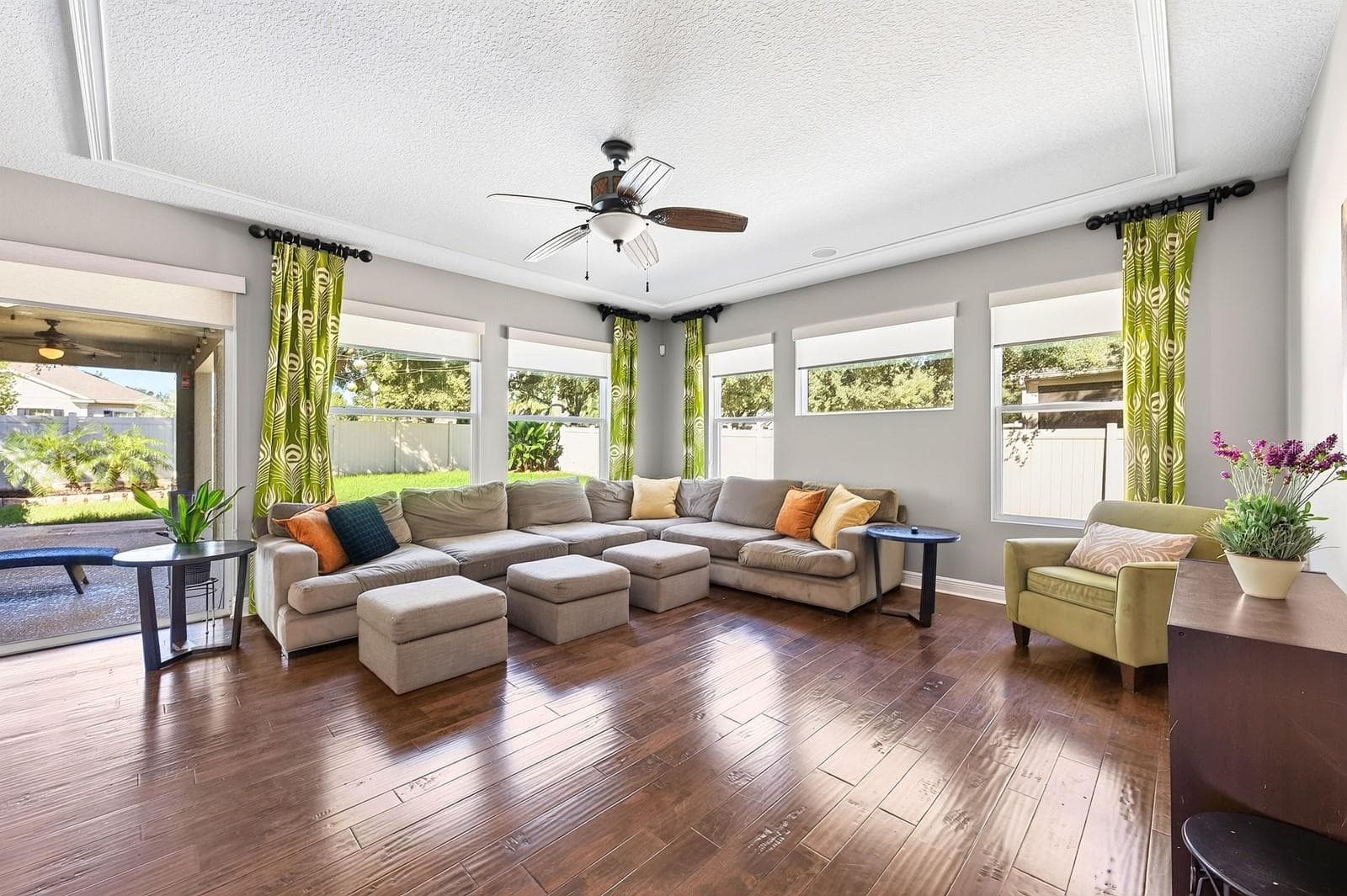 Light, bright open family room. - 4443 PINE GOLD AVE, APOPKA