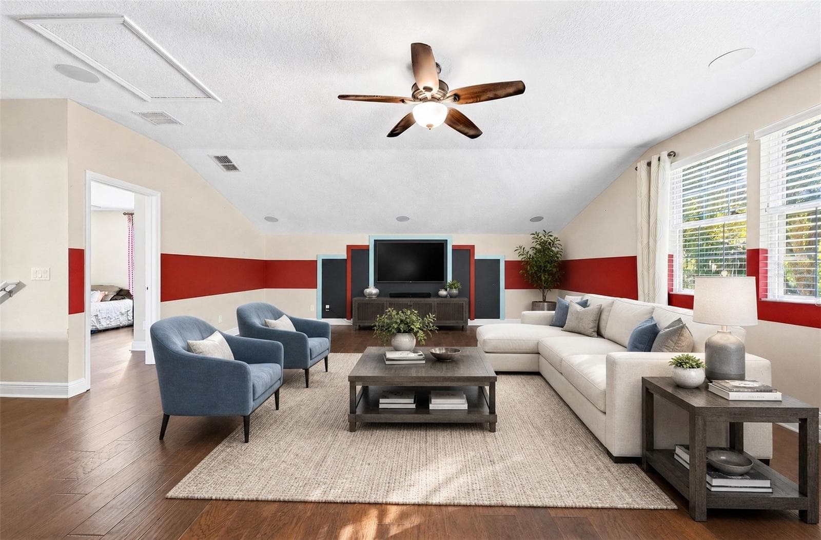Huge bonus/loft. Virtually Staged. - 4443 PINE GOLD AVE, APOPKA