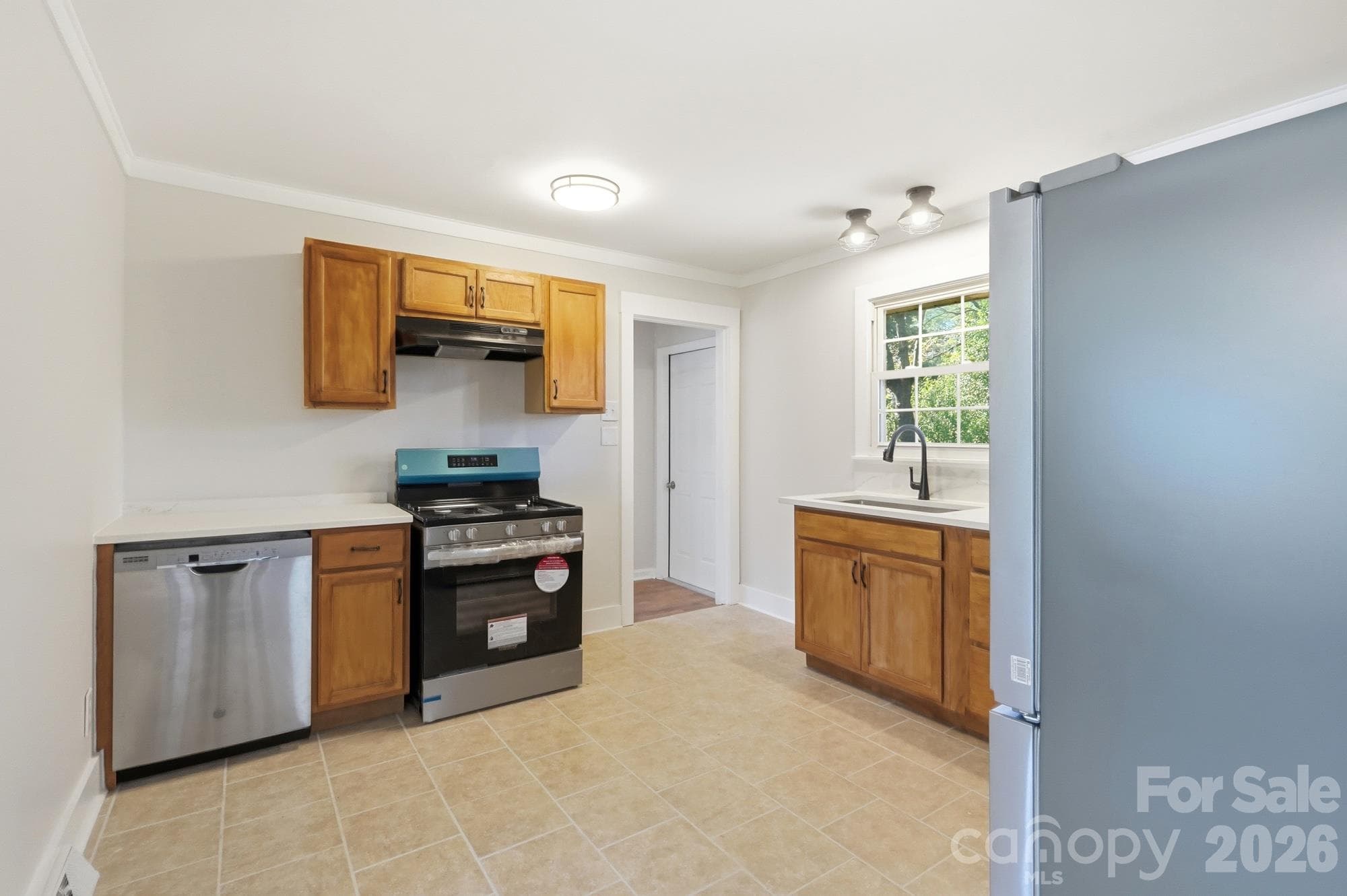 Single Family Residence at 1122 E Park Drive, Gastonia, photo 14 of 46