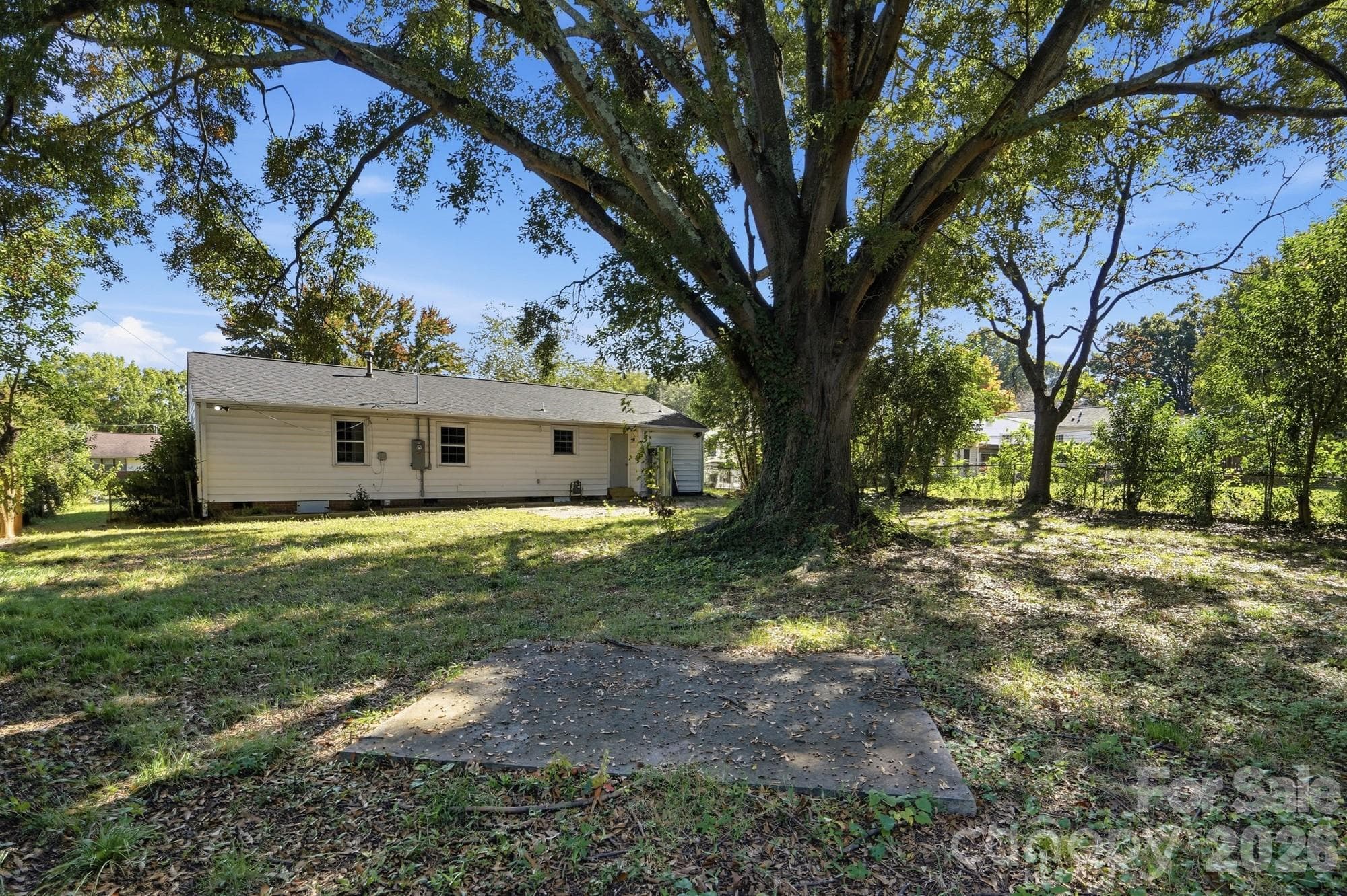 Single Family Residence at 1122 E Park Drive, Gastonia, photo 43 of 46
