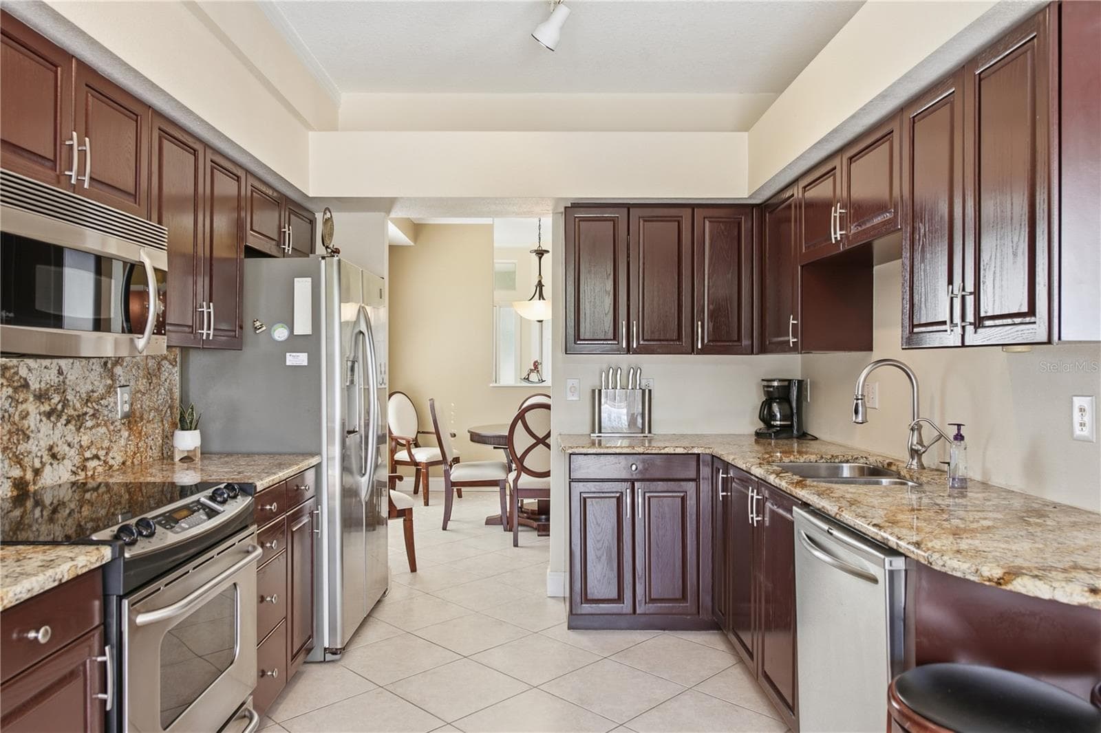Townhouse at 2978 FIELDBROOK PL, CLEARWATER, photo 19 of 67