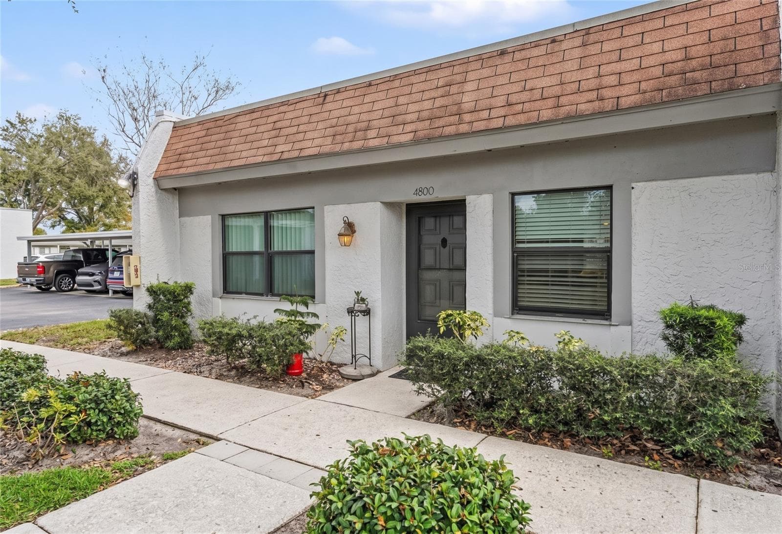 4800 LAKE VILLA DR
