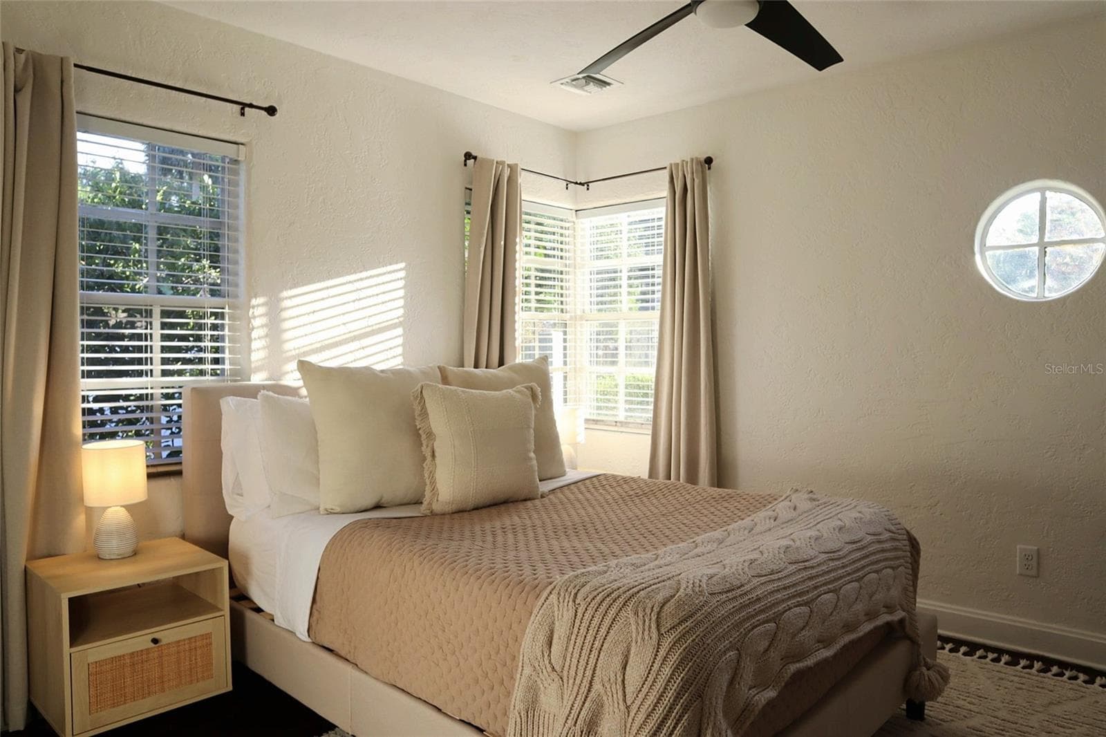 Single Family Residence at 207 S SUMMERLIN AVE, SANFORD, photo 35 of 50