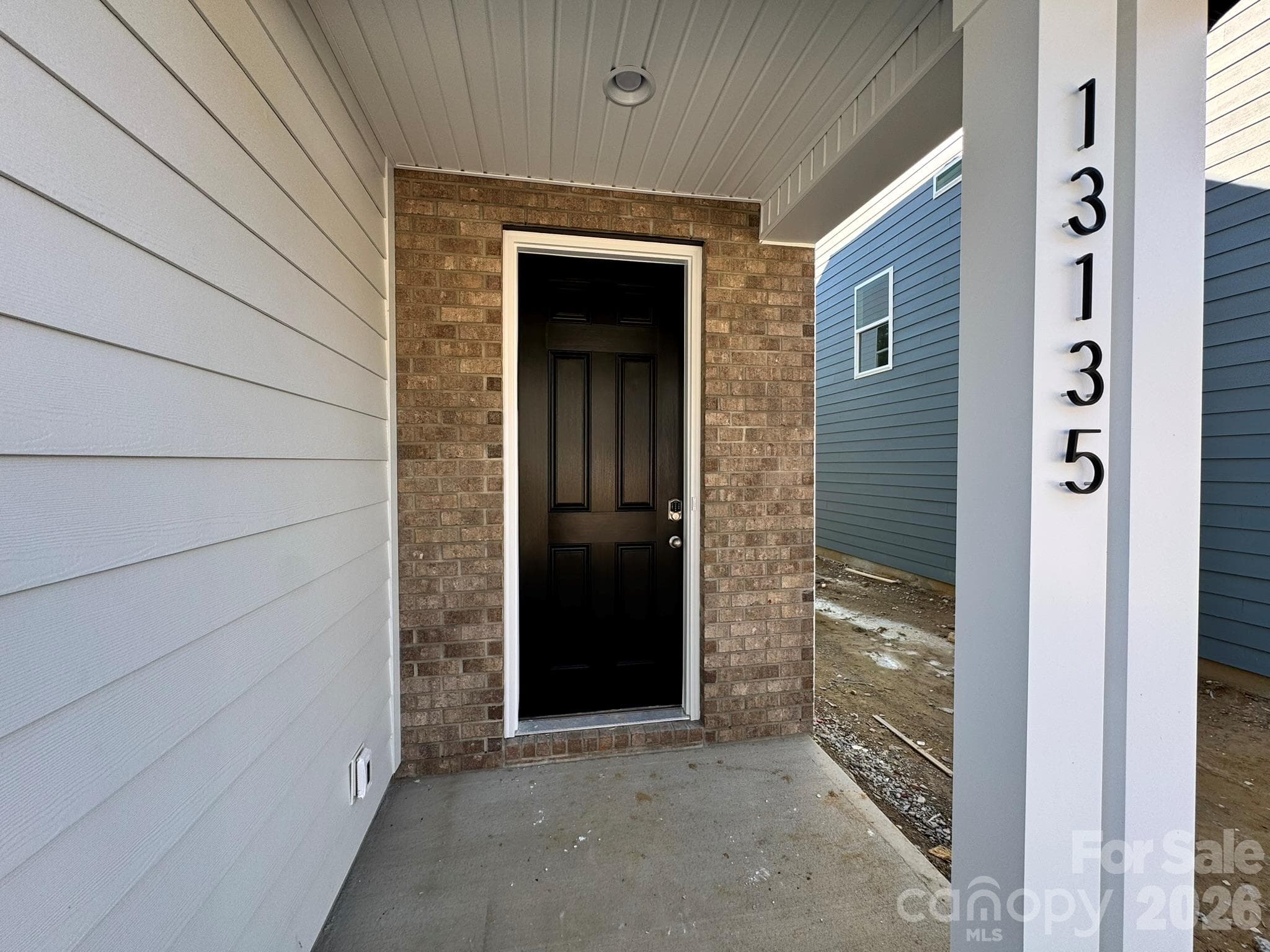 Front Porch - 13135 Foxberry Road, Charlotte