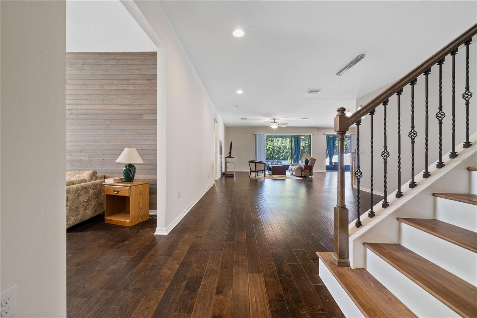 Entry / Stairways - 11608 DUBLIN GRAFTON DR, RIVERVIEW