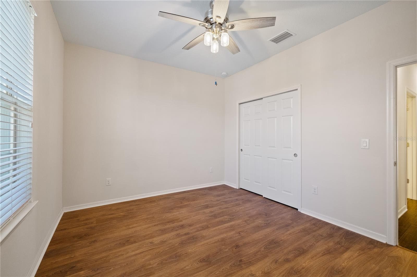 Front Guest Room #2 - 11608 DUBLIN GRAFTON DR, RIVERVIEW