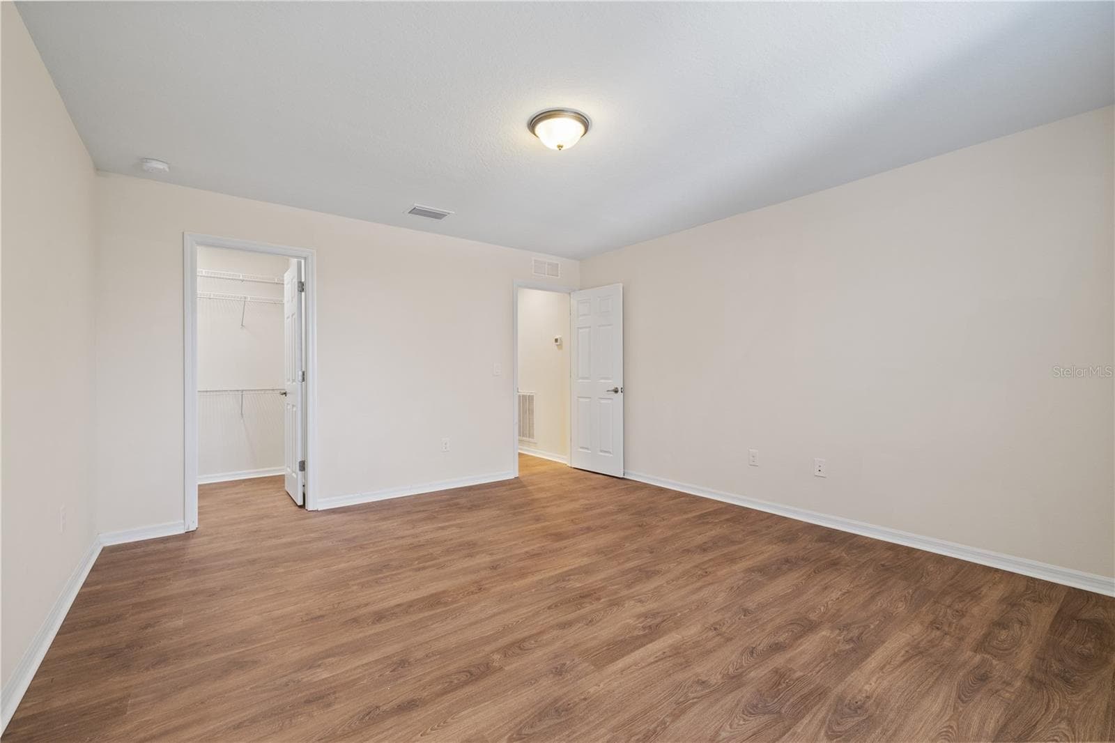 Upstairs Guest Room #3 - 11608 DUBLIN GRAFTON DR, RIVERVIEW