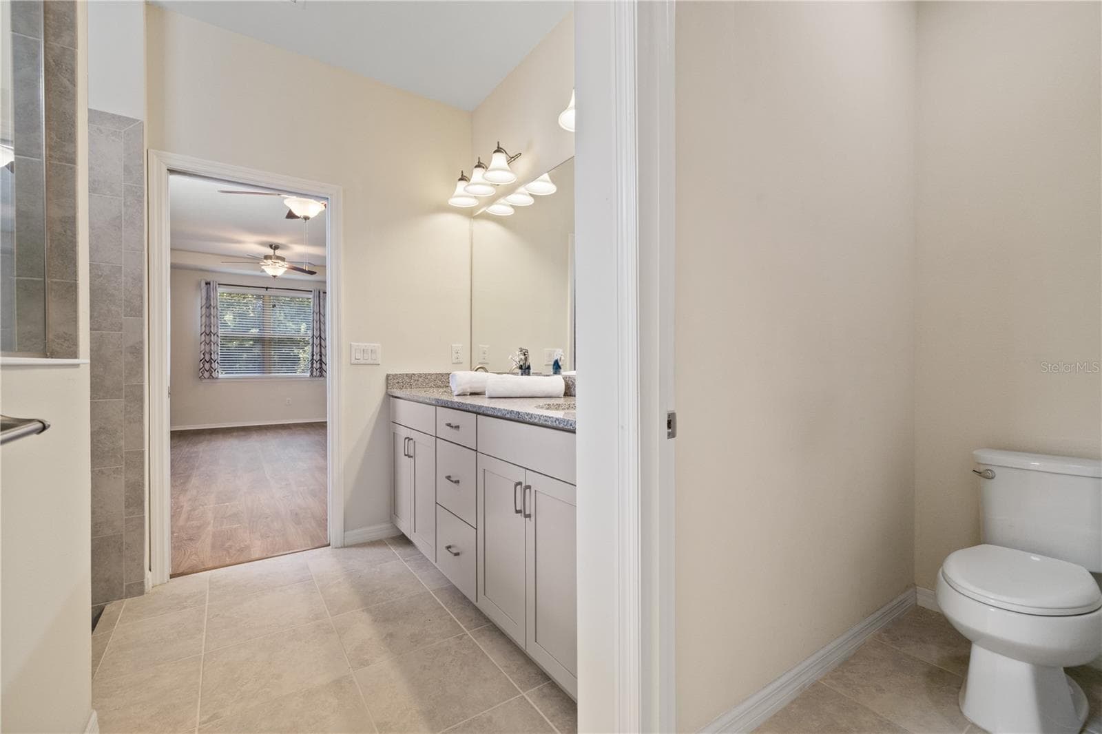 Upstairs Full Bathroom - 11608 DUBLIN GRAFTON DR, RIVERVIEW