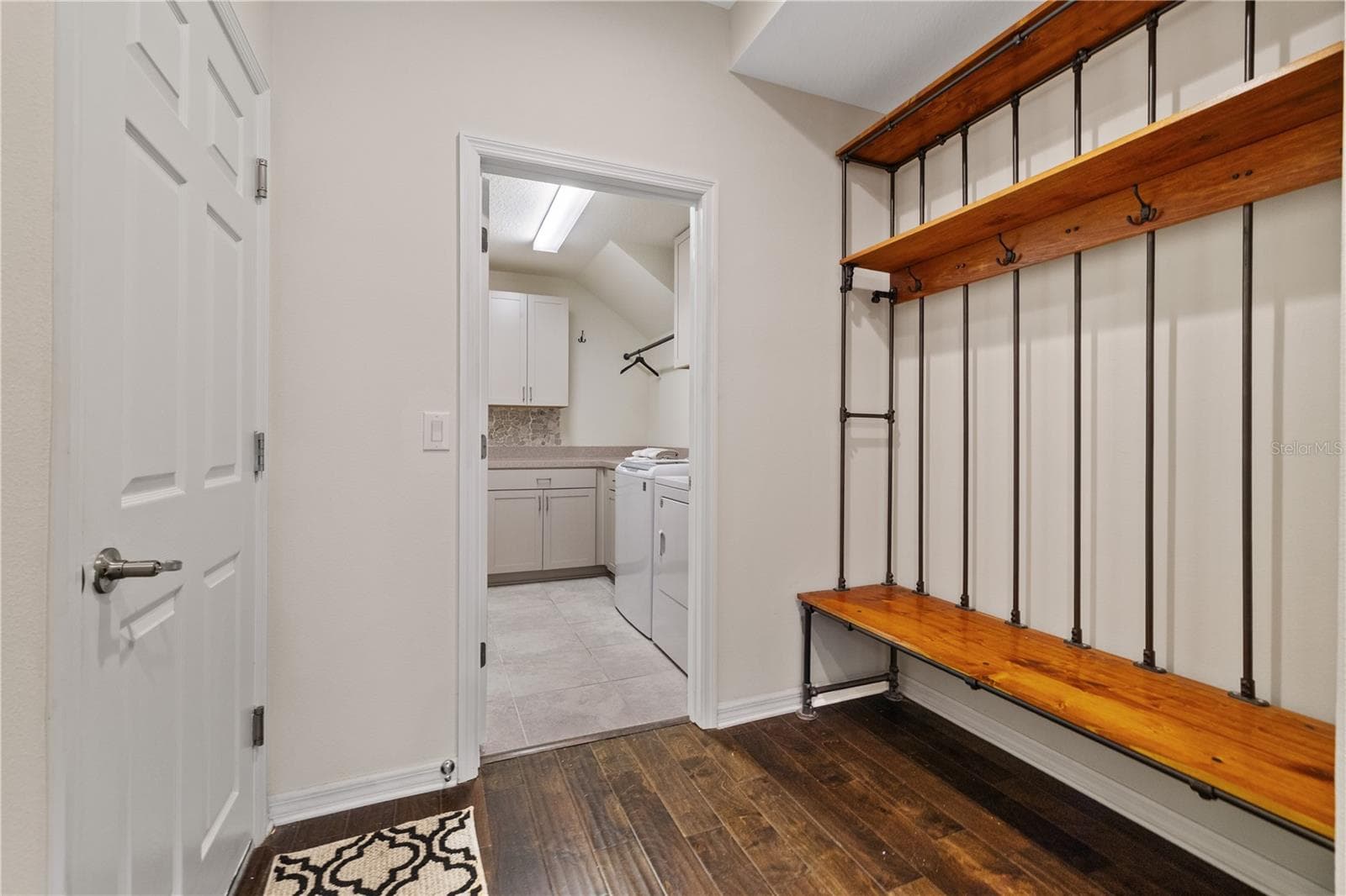 Mudroom / Drop Zone - 11608 DUBLIN GRAFTON DR, RIVERVIEW