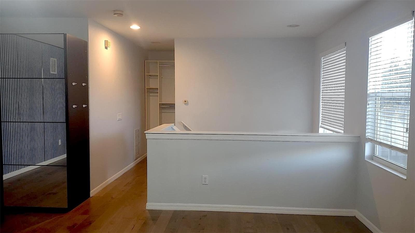 Single Family Residence at 18309 EASTWYCK DR, TAMPA, photo 10 of 18