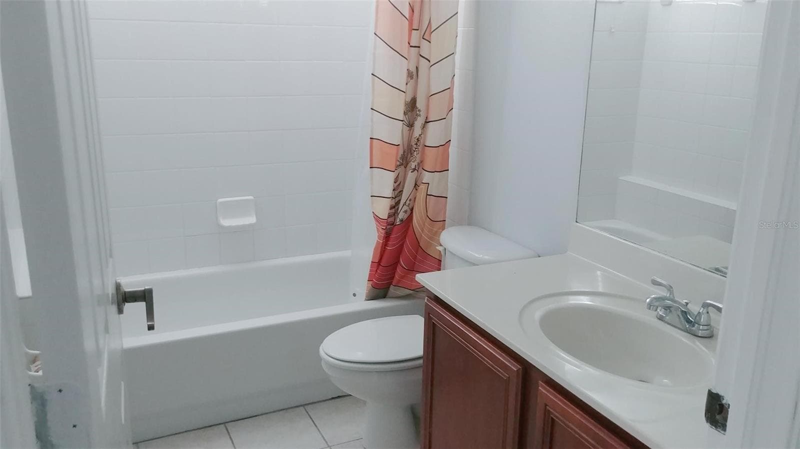 Single Family Residence at 18309 EASTWYCK DR, TAMPA, photo 13 of 18