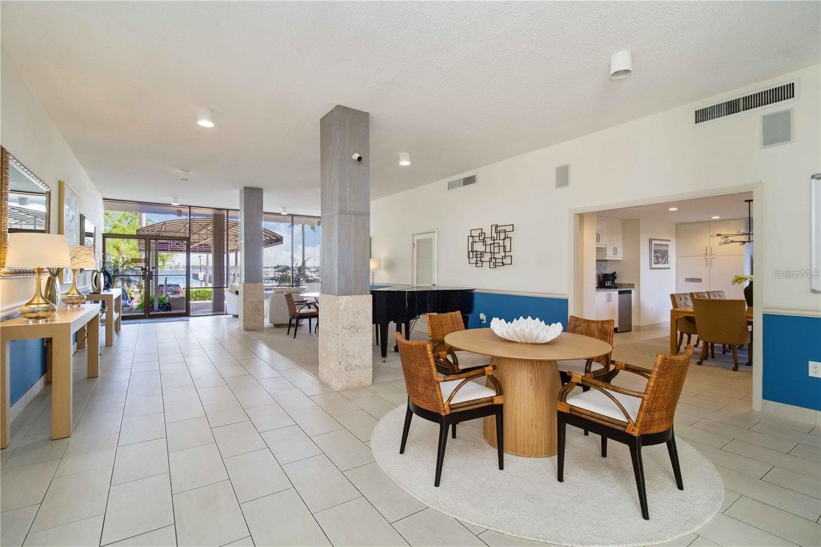 Condominium at 1400 1ST AVE W #506, BRADENTON, photo 5 of 11