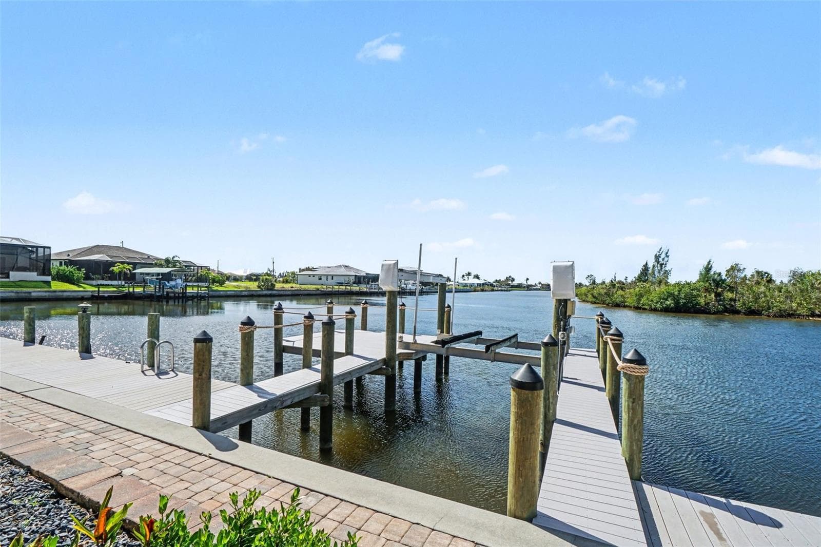 4214 Gulfstream Pkwy, Cape Coral, FL 33993 - 4214 GULFSTREAM PKWY, CAPE CORAL